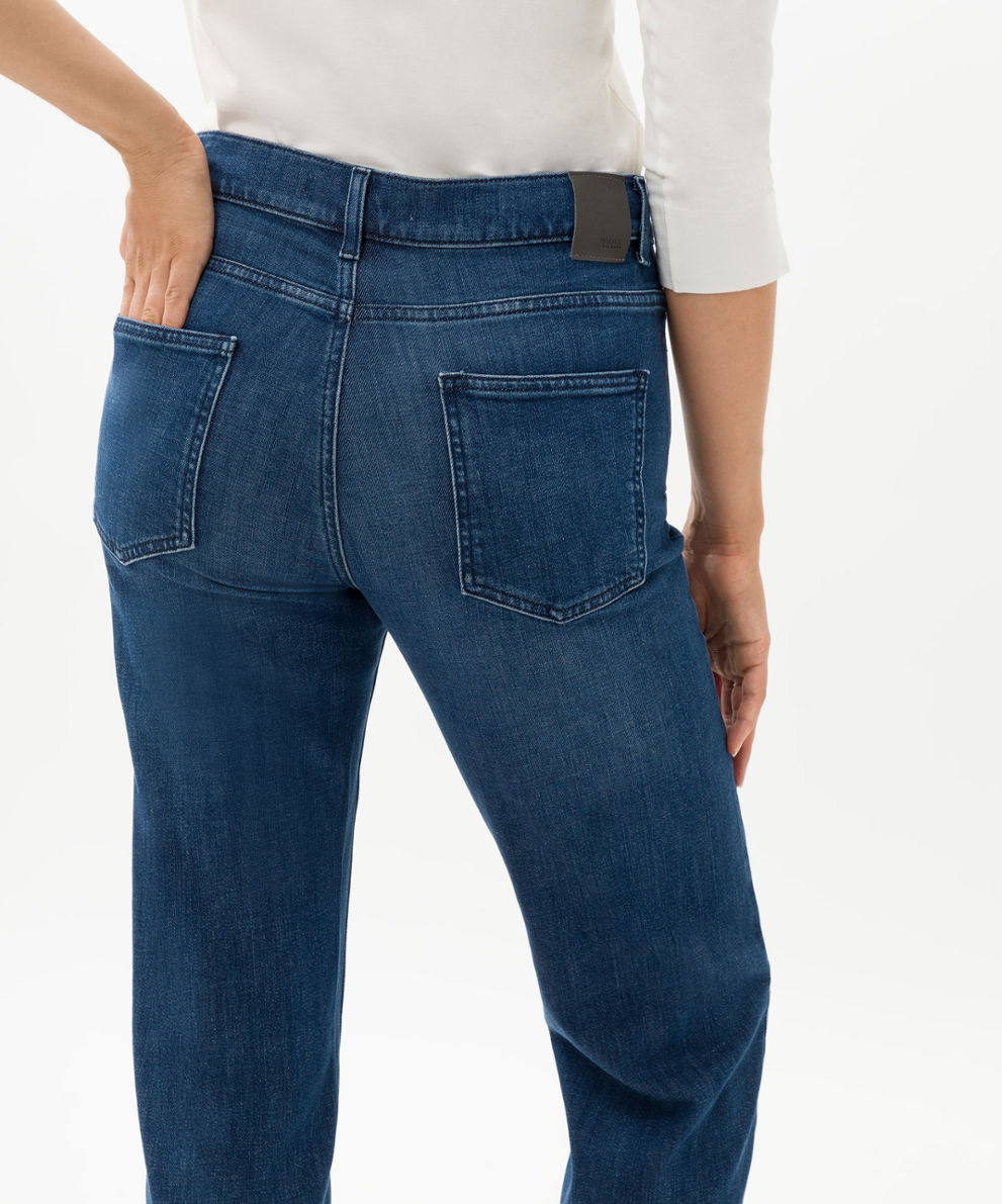 Women Jeans Style ➜ STRAIGHT BRAX! at MADISON