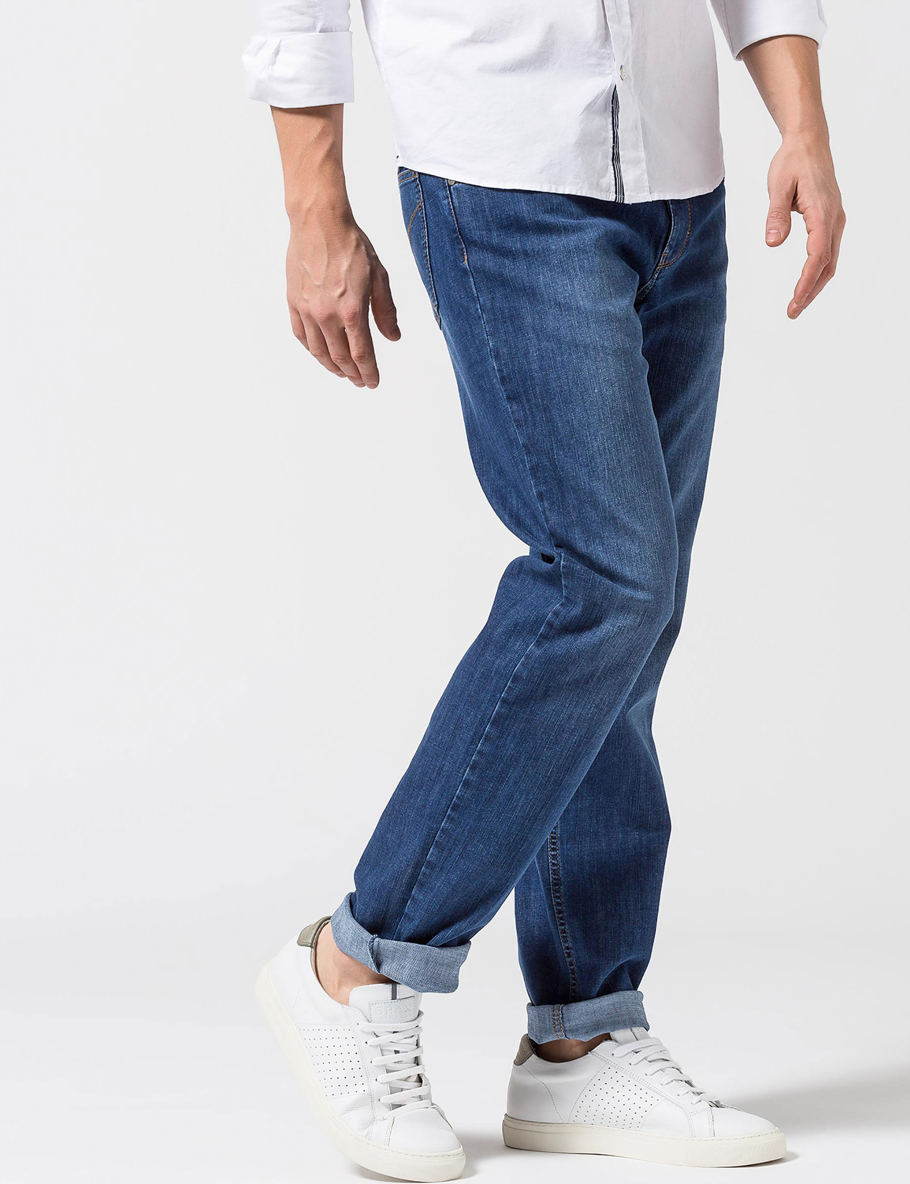 Men Style COOPER DENIM REGULAR BLUE USED Regular Fit Model Front