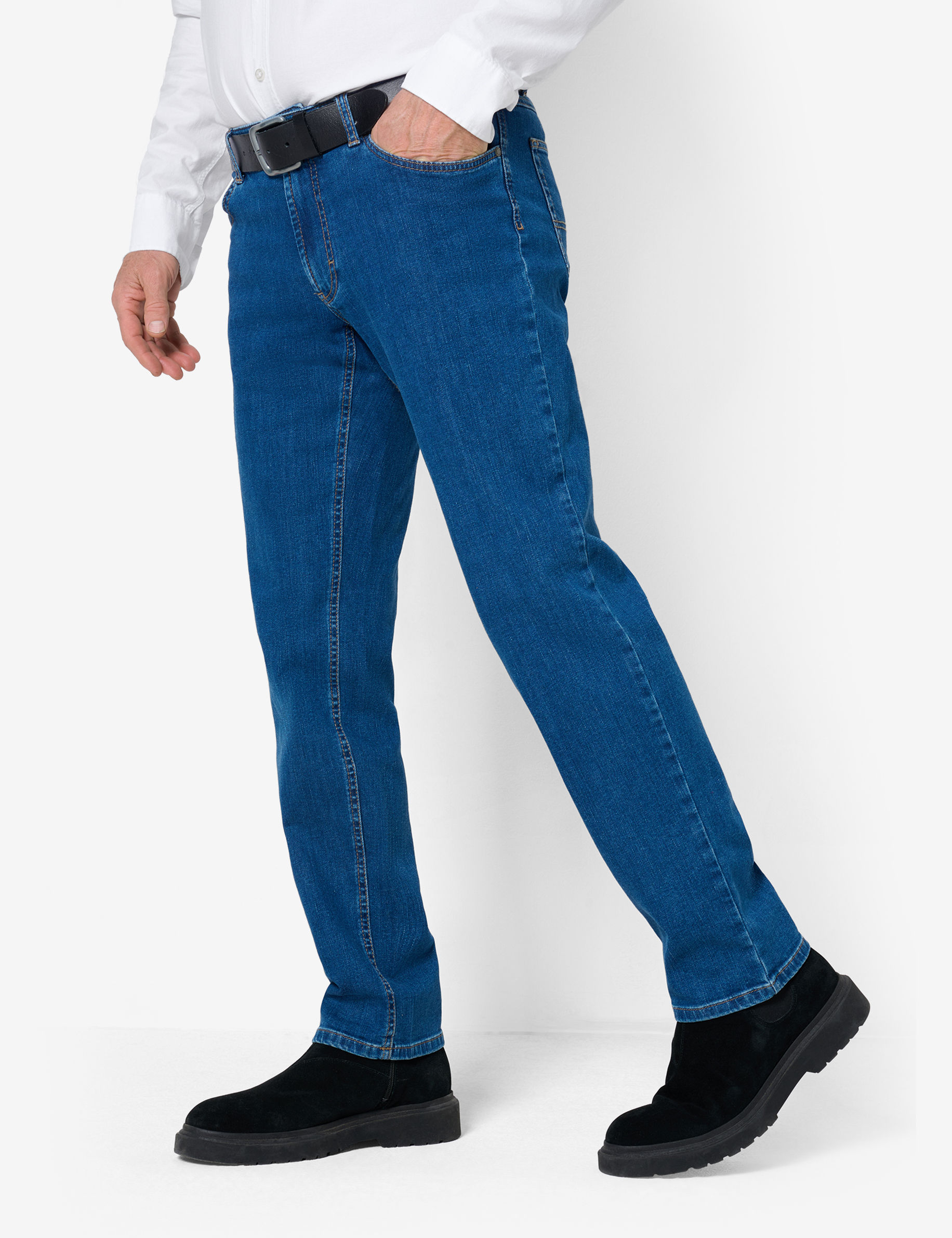 Men Style CARLOS REGULAR BLUE Regular Fit Model Outfit