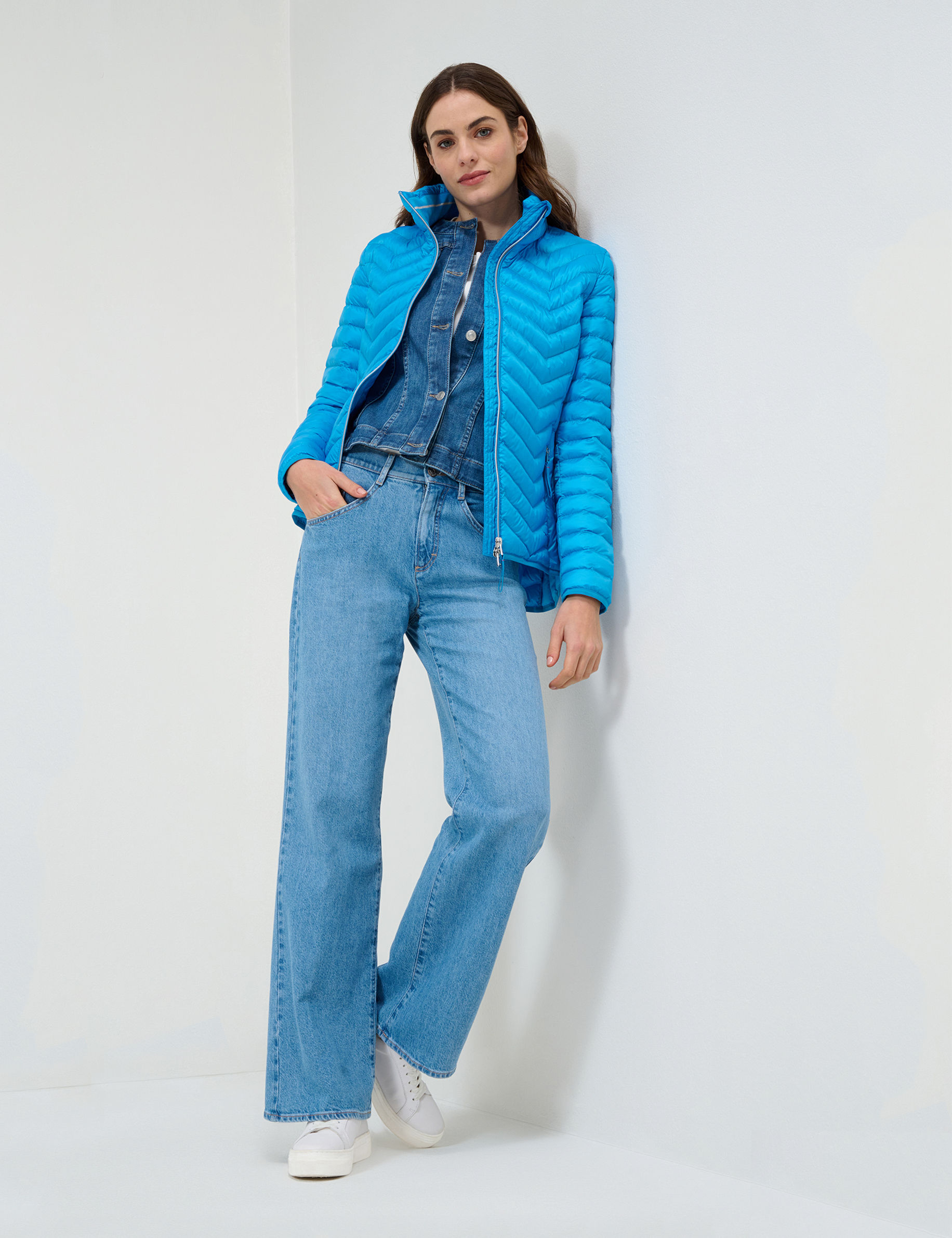 Women Style BERN sky blue  Model Outfit