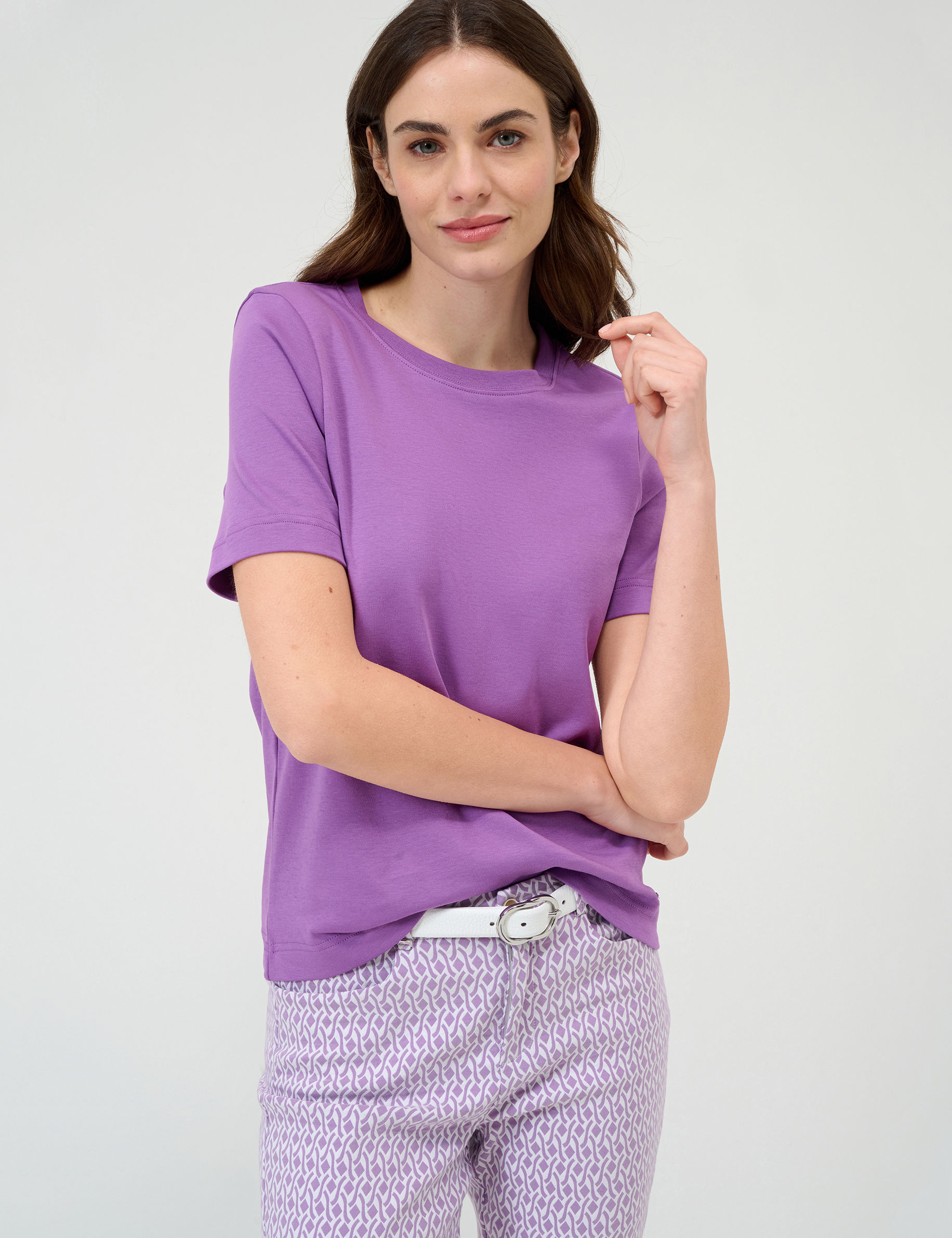 Women Style CIRA purple  Model Front