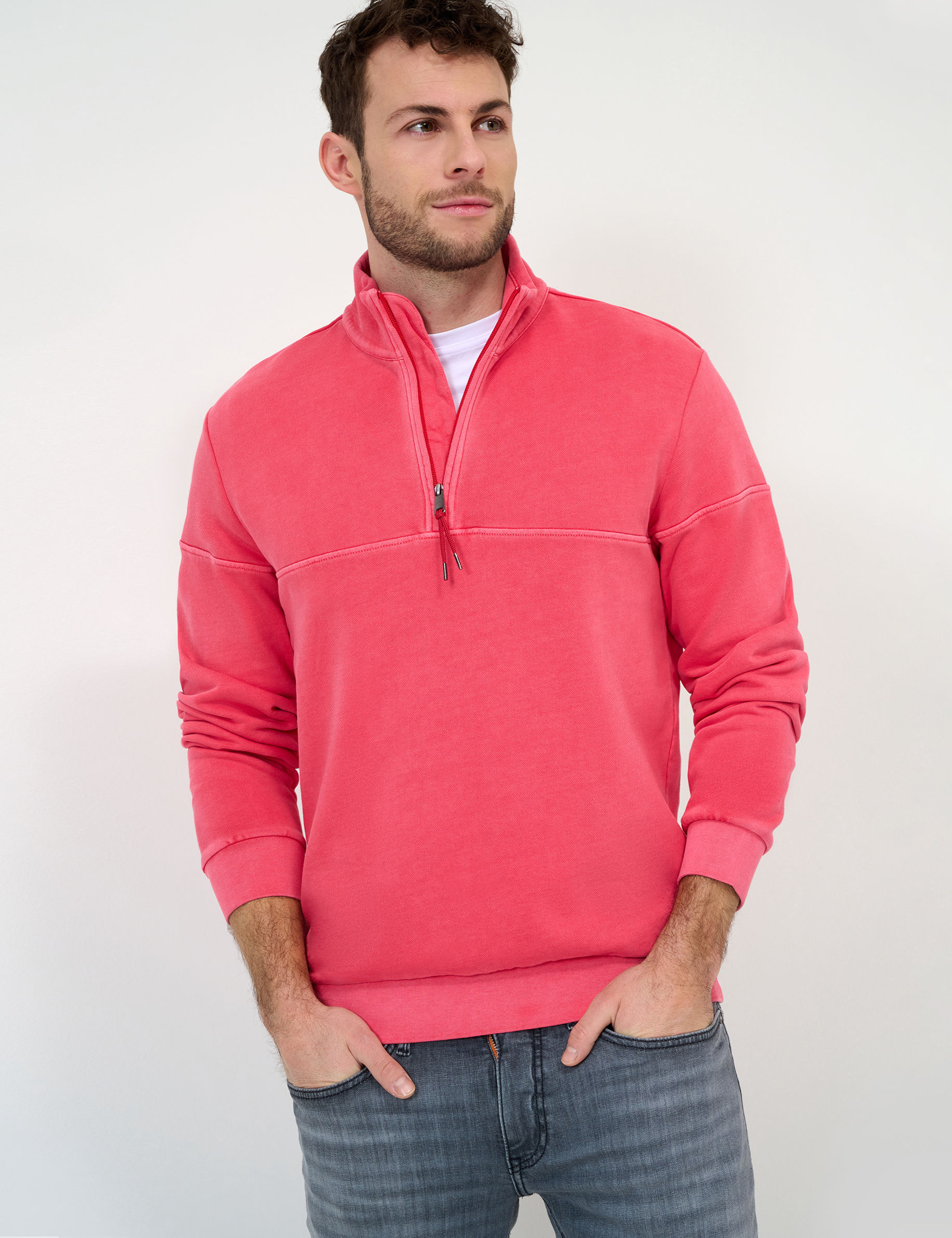 Shades of red, Men, Style SION, MODEL_FRONT_ISHOP