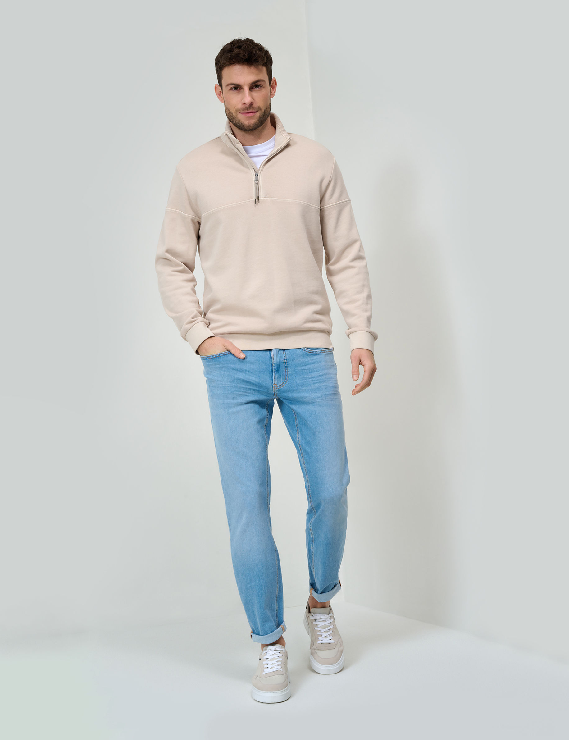 Men Style SION cosy linen  Model Outfit