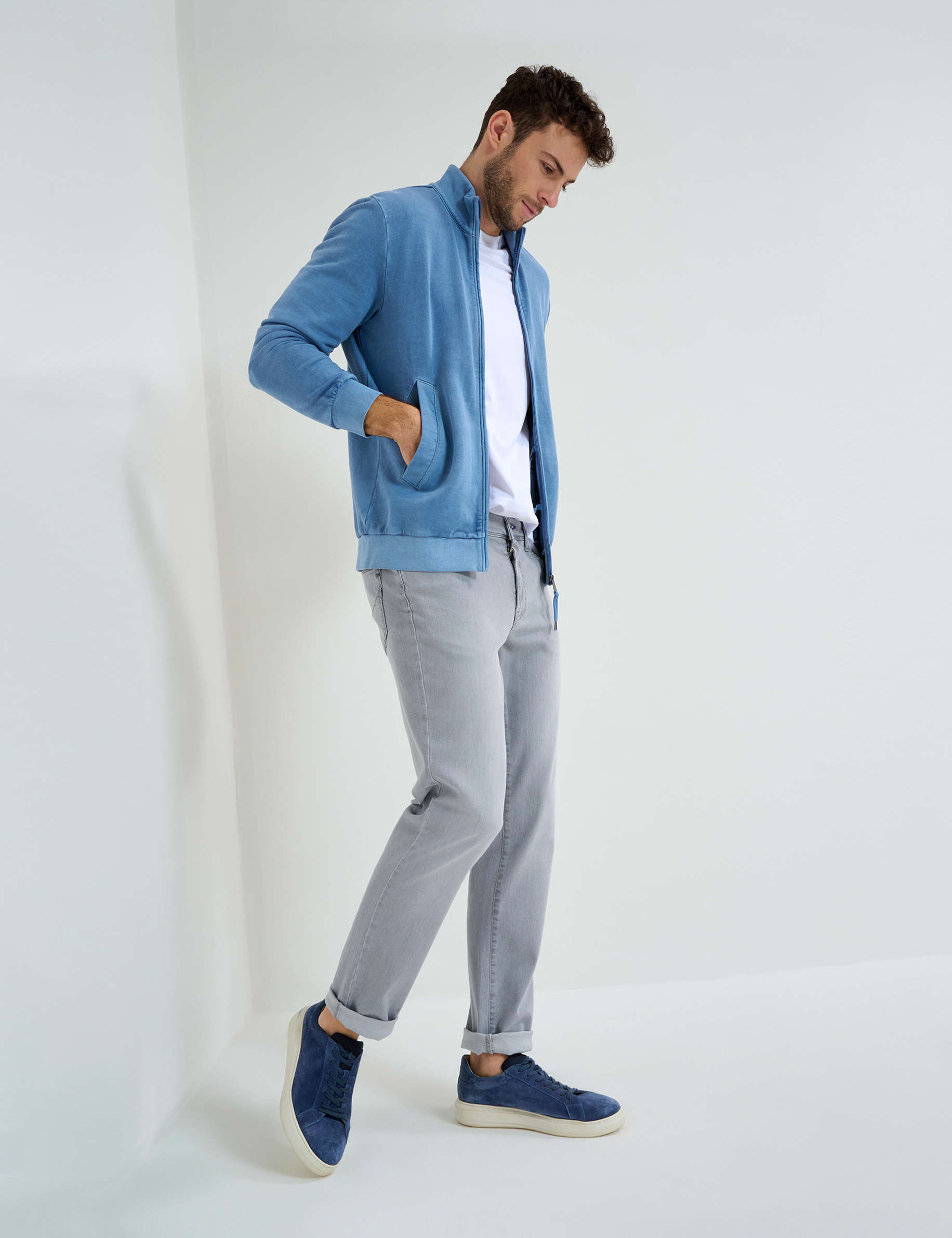 Men Style SCOTT dusty blue  Model Outfit