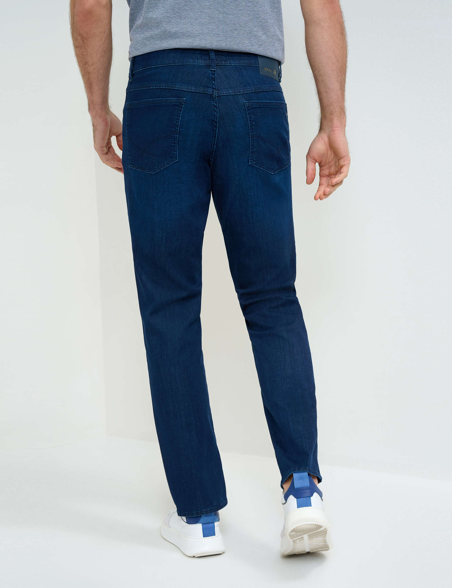 Men Style COOPER DARK BLUE USED Regular Fit Model back