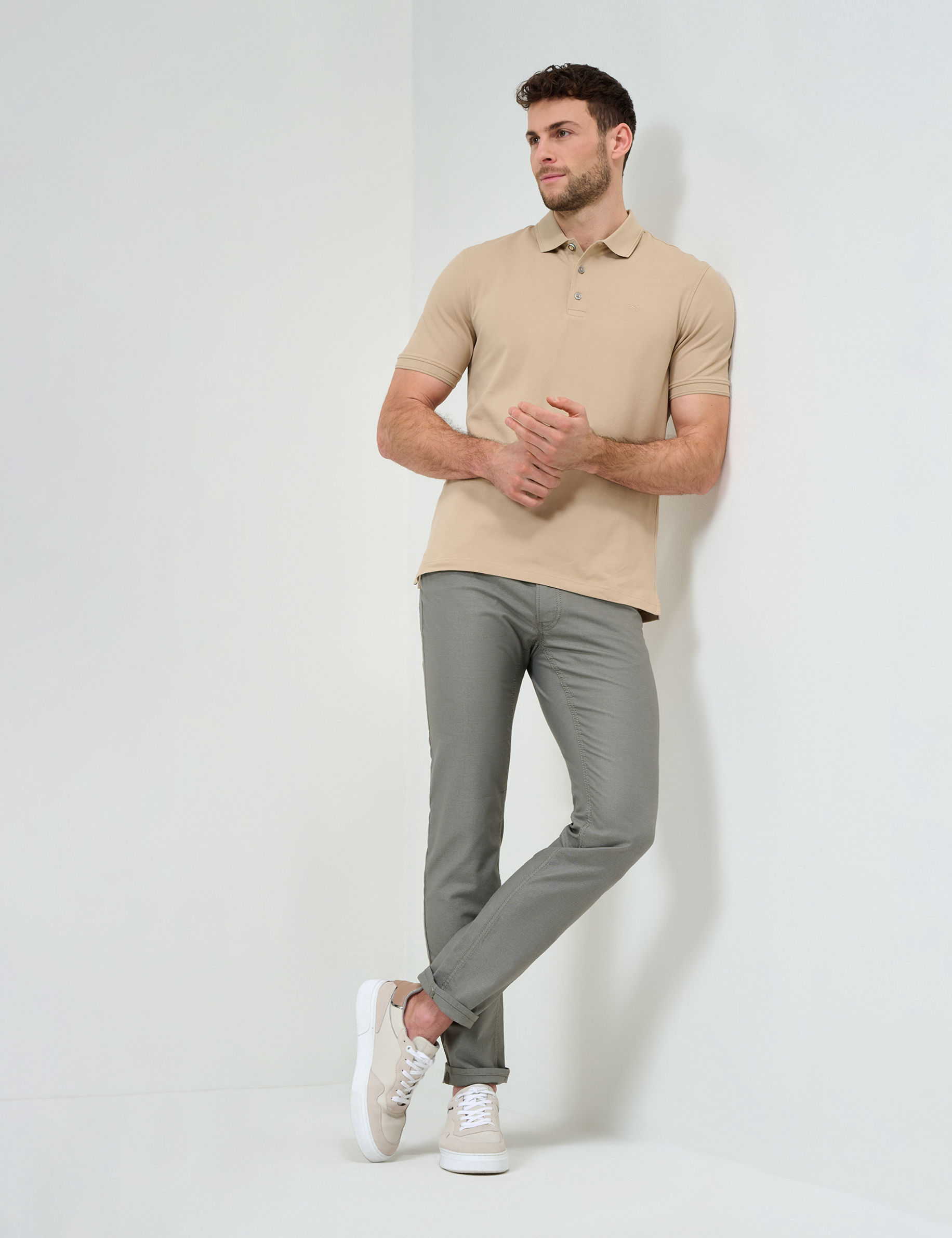 Men Style CHUCK OLIVE Modern Fit Model Outfit