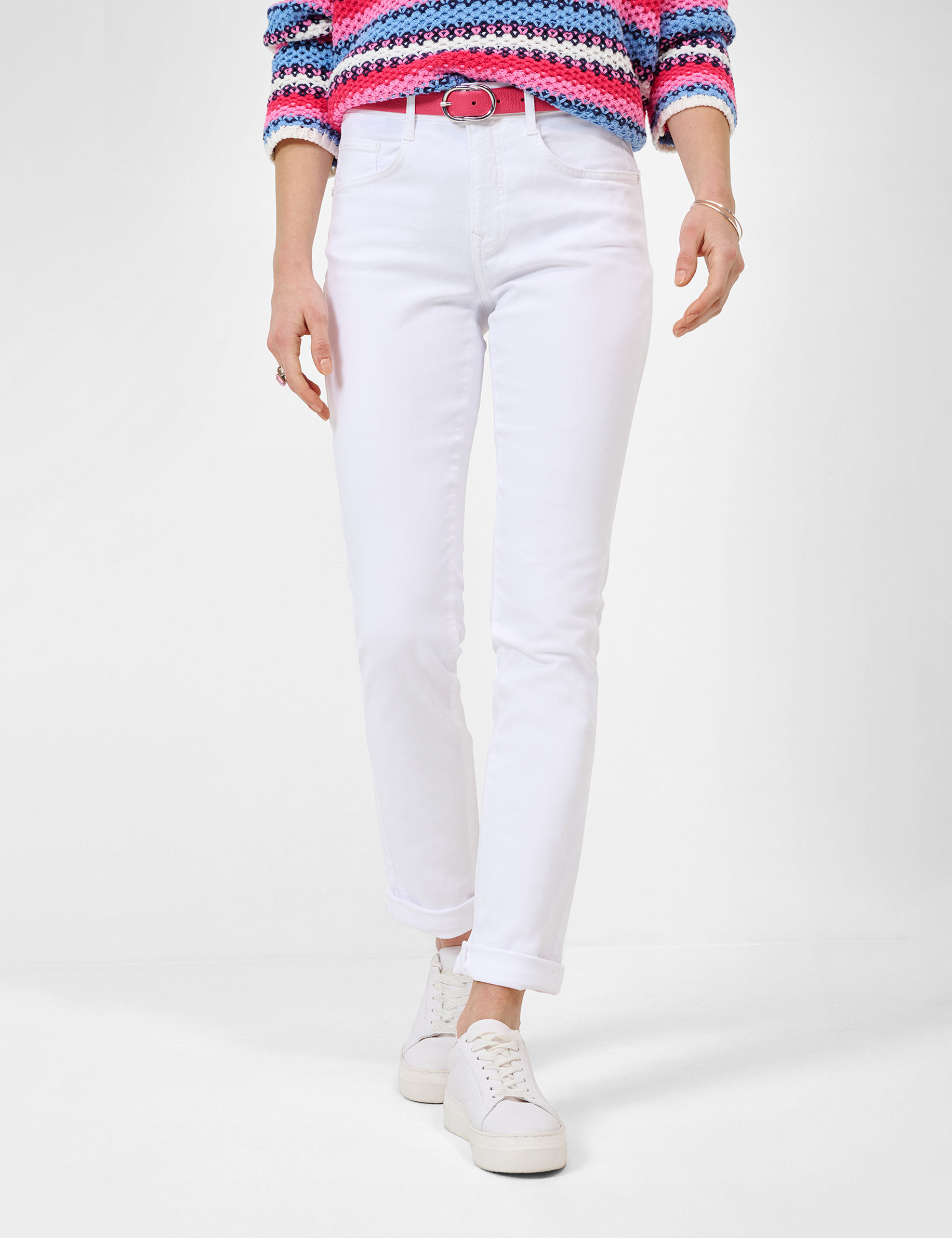 Women Style MARY WHITE Regular Fit Model Front