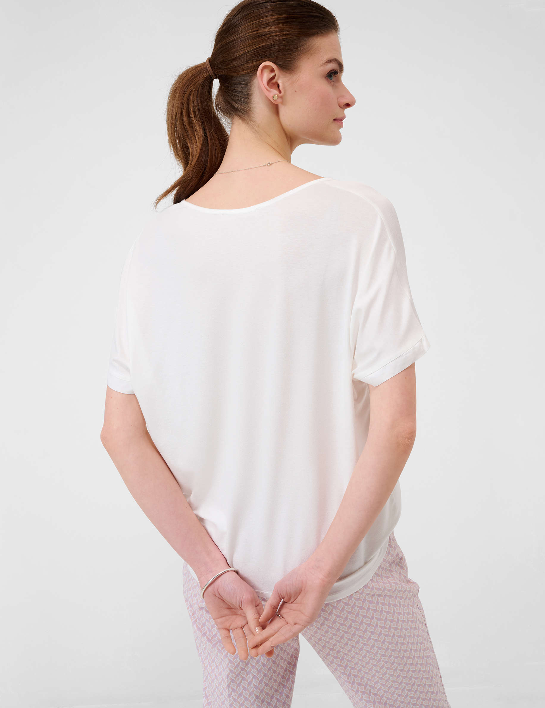 Women Style CAELEN offwhite  Model back