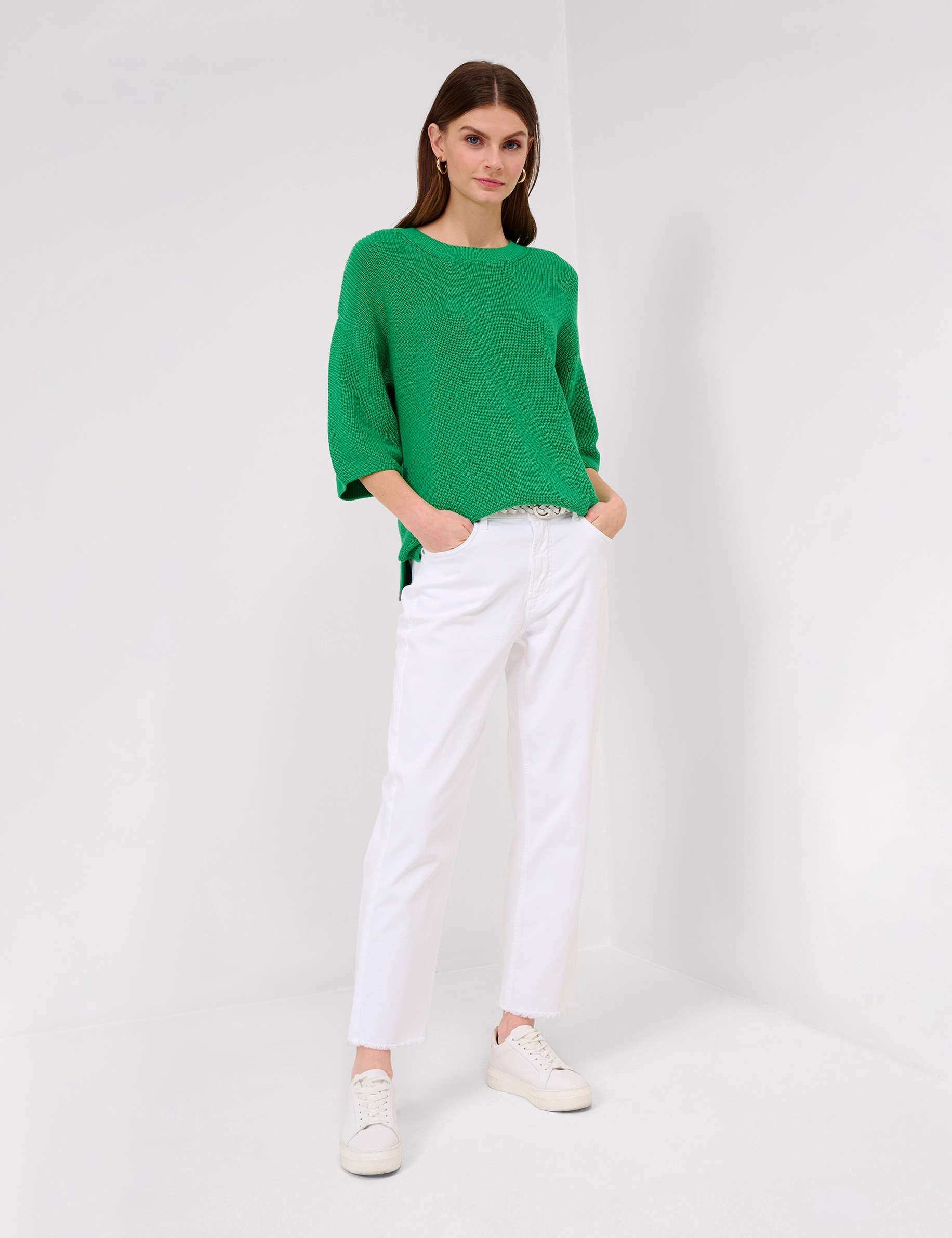 Women Style NOEMI apple green  Model Outfit