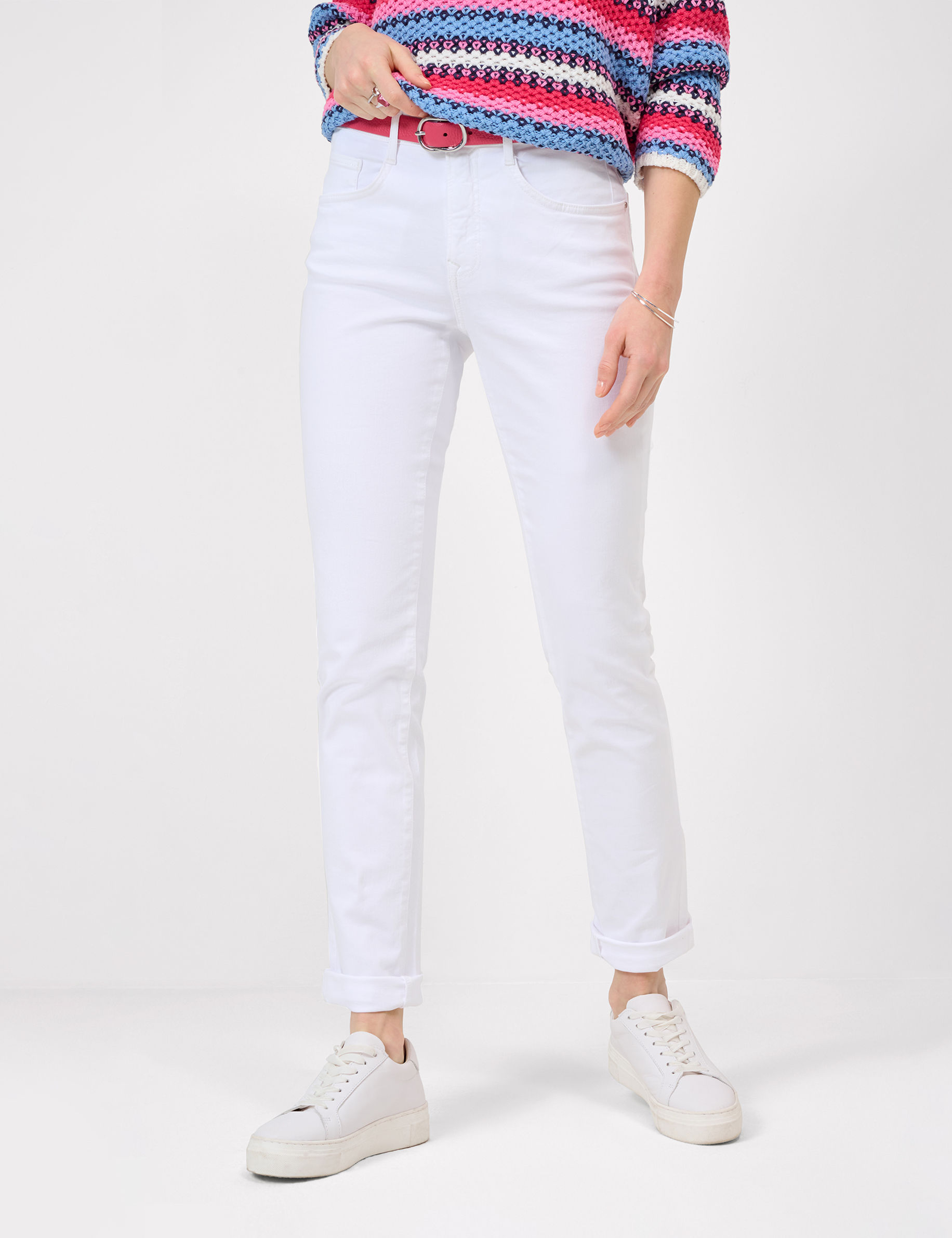 Women Style CAROLA WHITE Feminine Fit Model Front