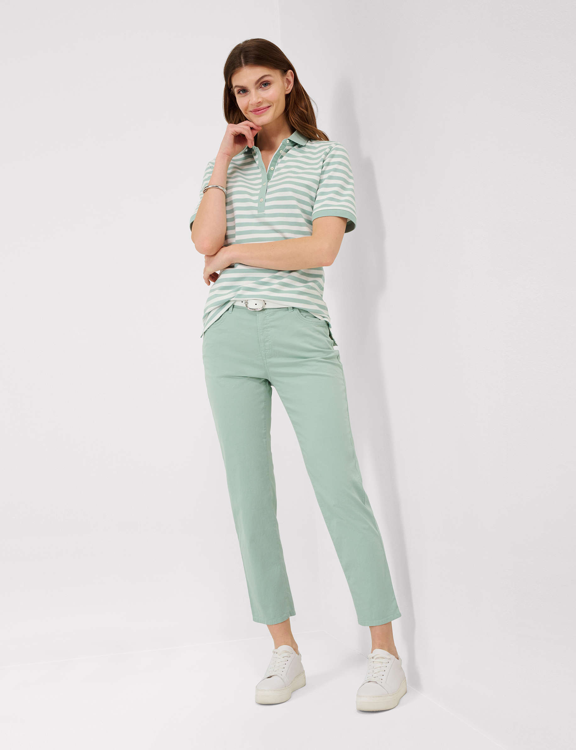 Women Style CLEO mint  Model Outfit