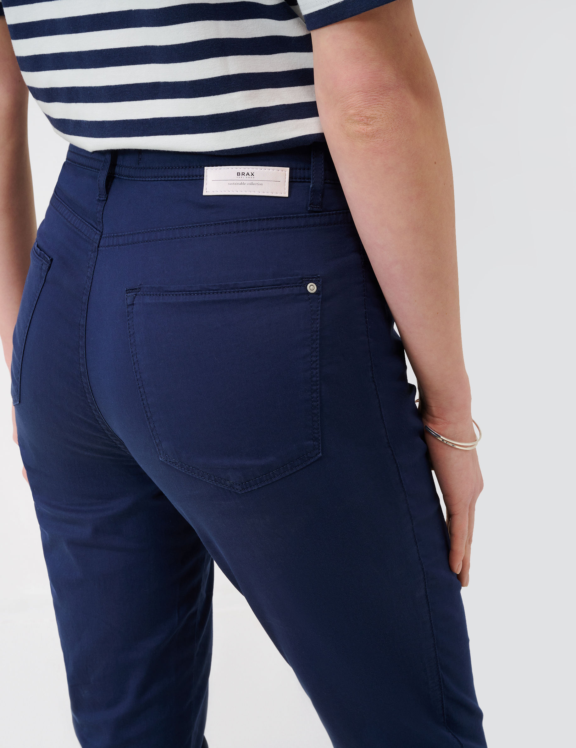 Women Style MARY S NAVY Regular Fit Detail 2