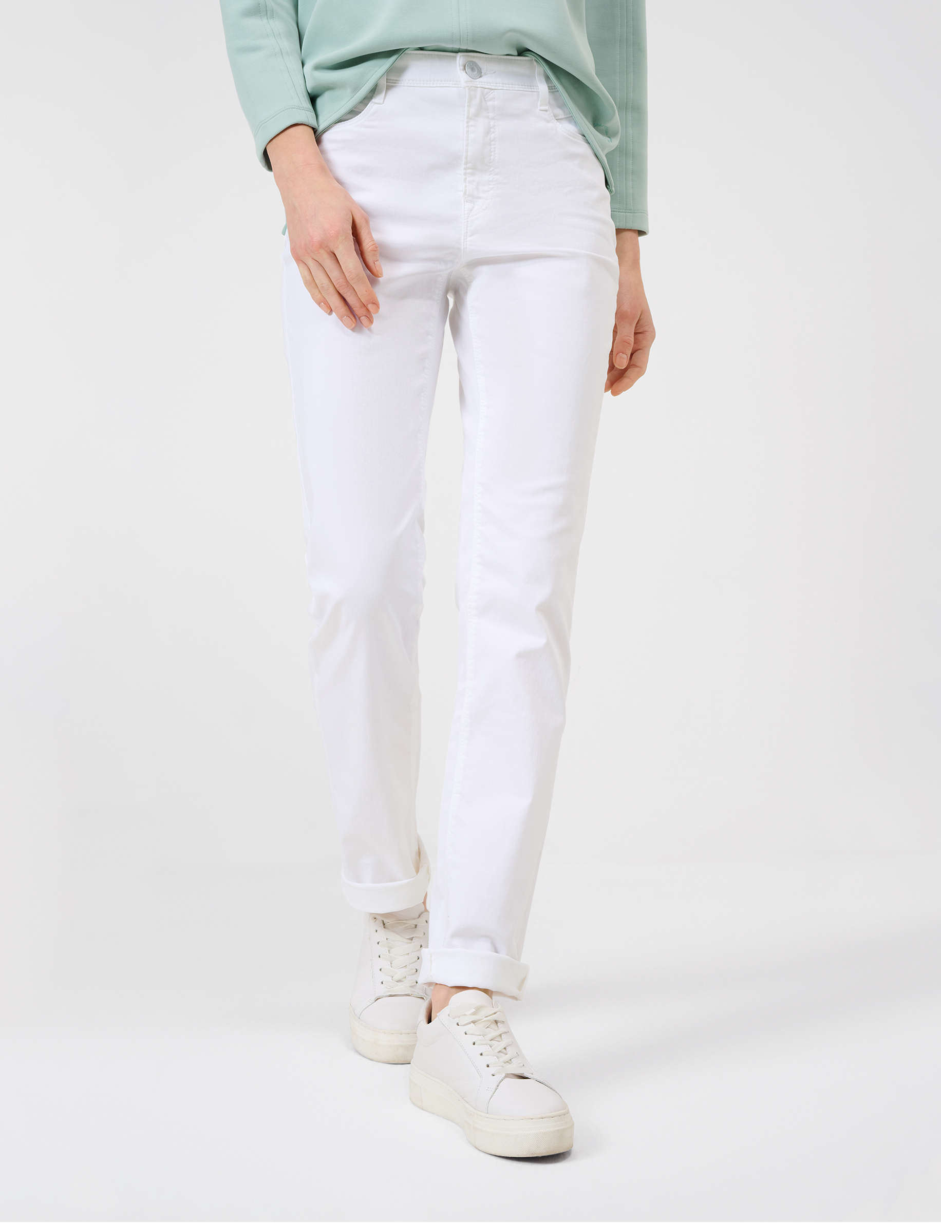 Women Style CAROLA WHITE Feminine Fit Model Front