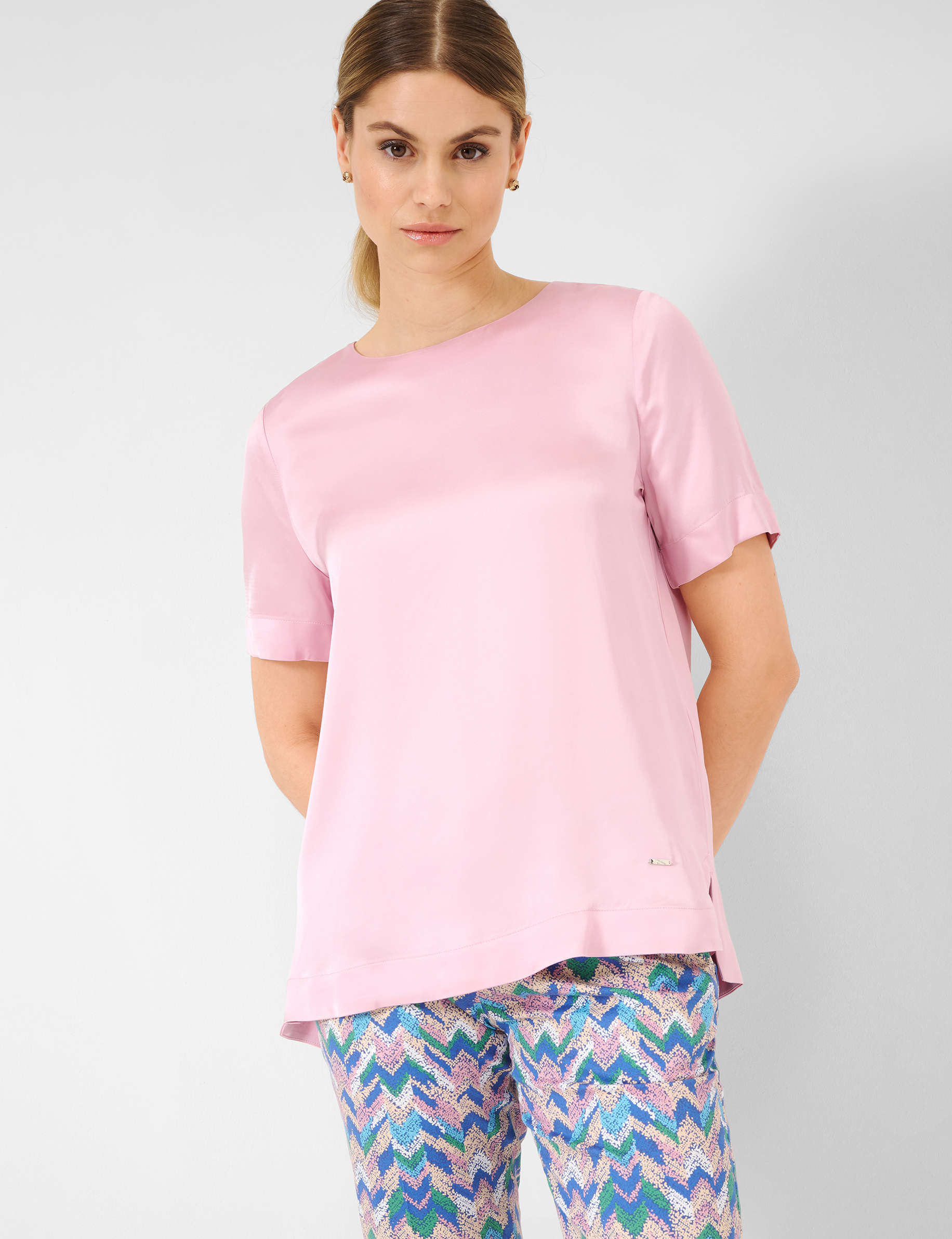 Shades of pink, Women, Style VILMA, MODEL_FRONT_ISHOP