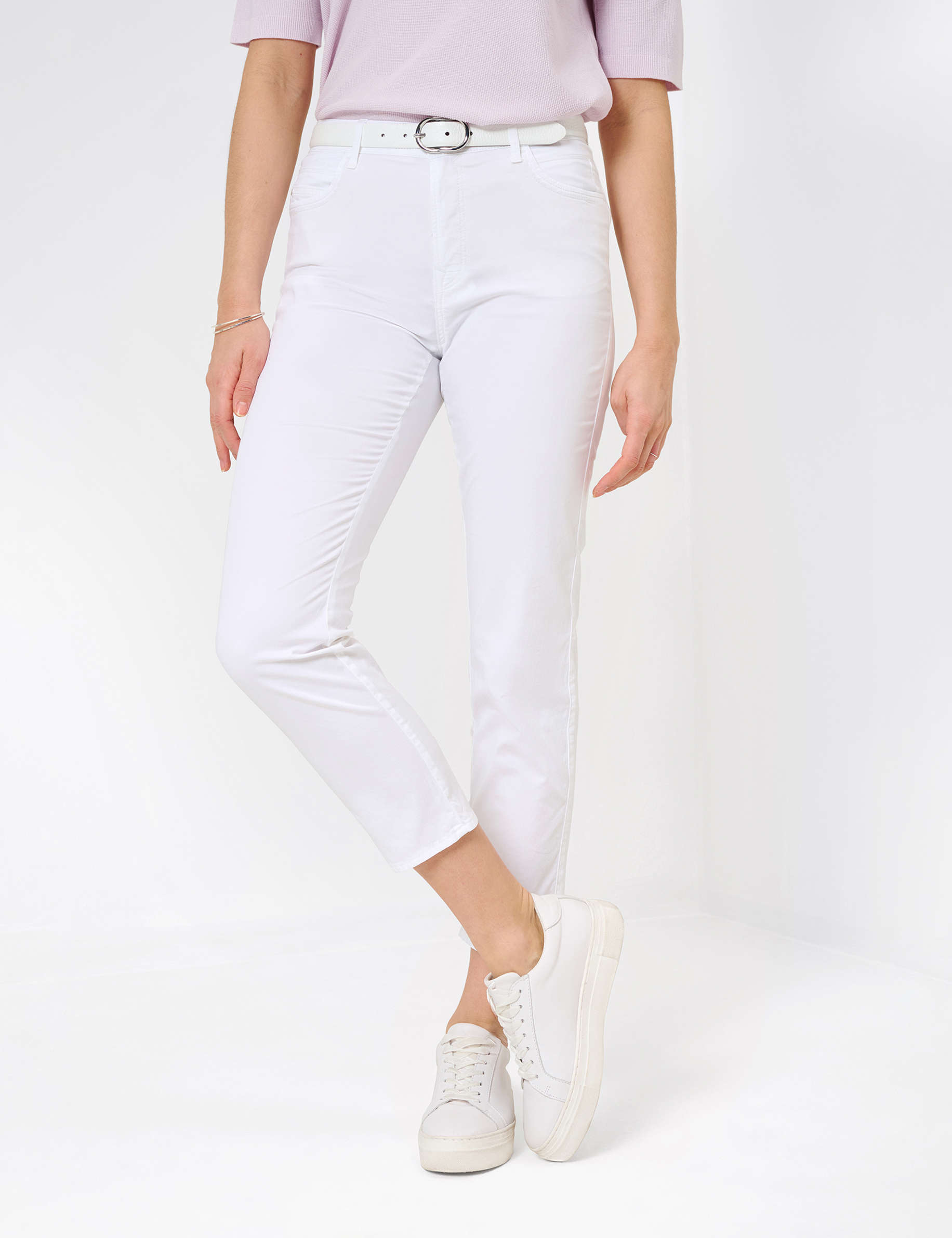 Women Style MARY S WHITE Regular Fit Model Front