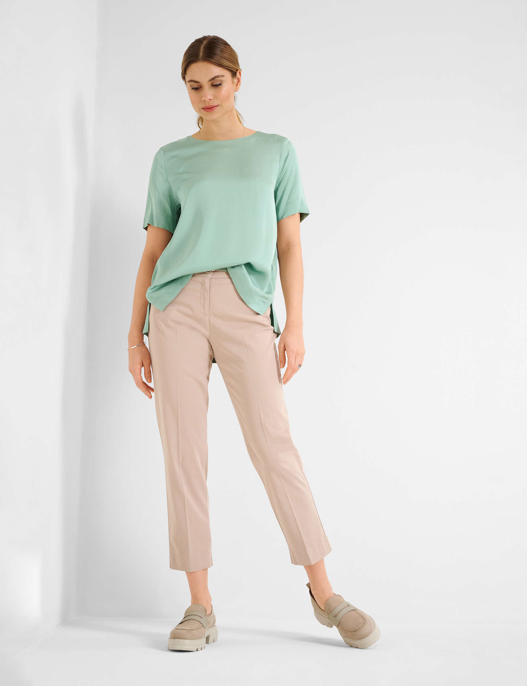 Women Style VILMA mint  Model Outfit