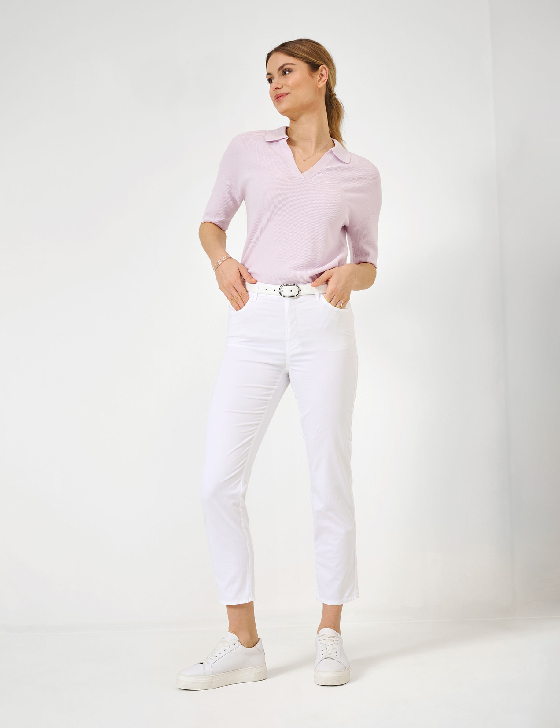 Women Style MARY S WHITE Regular Fit Model Outfit