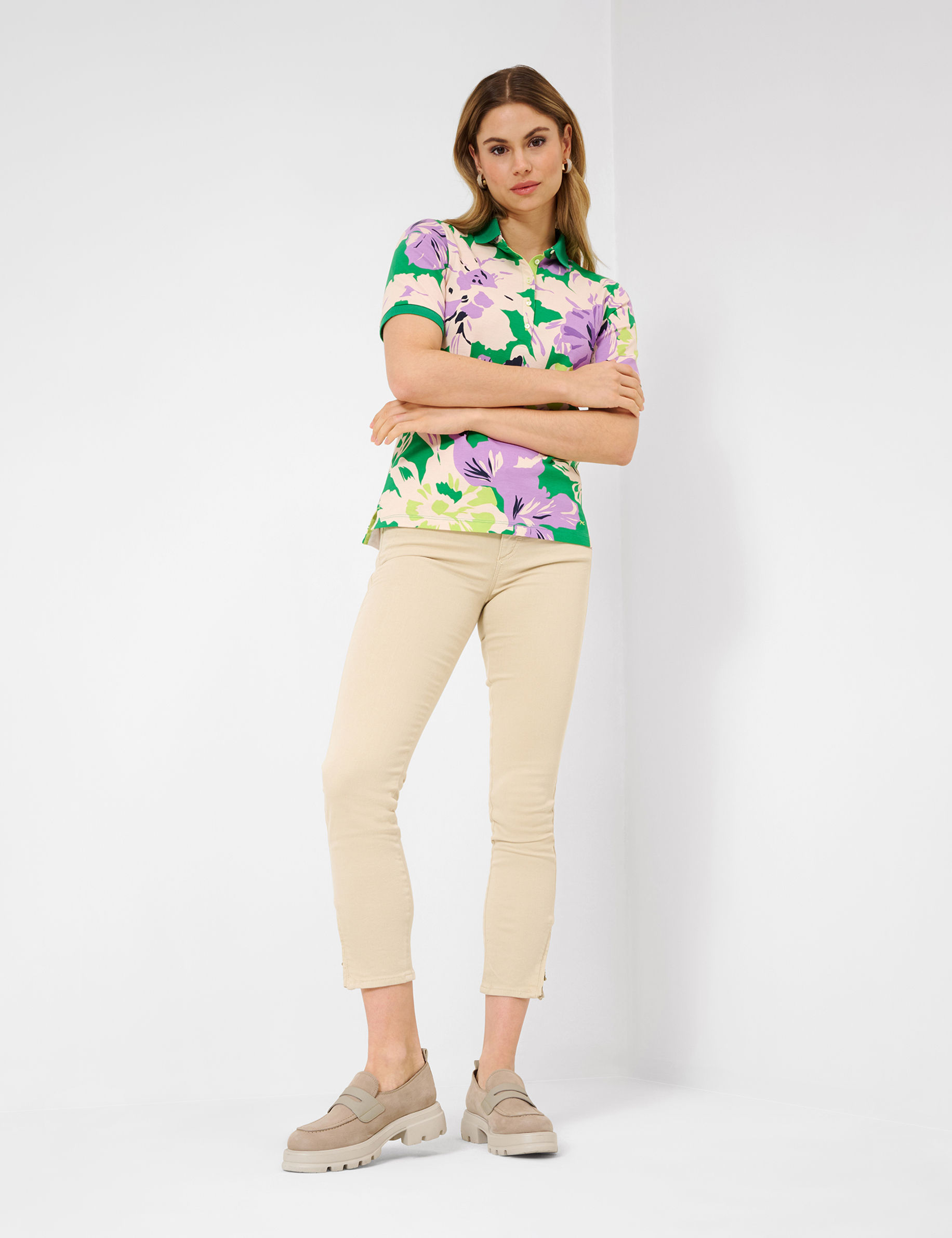 Women Style CLEO apple green  Model Outfit