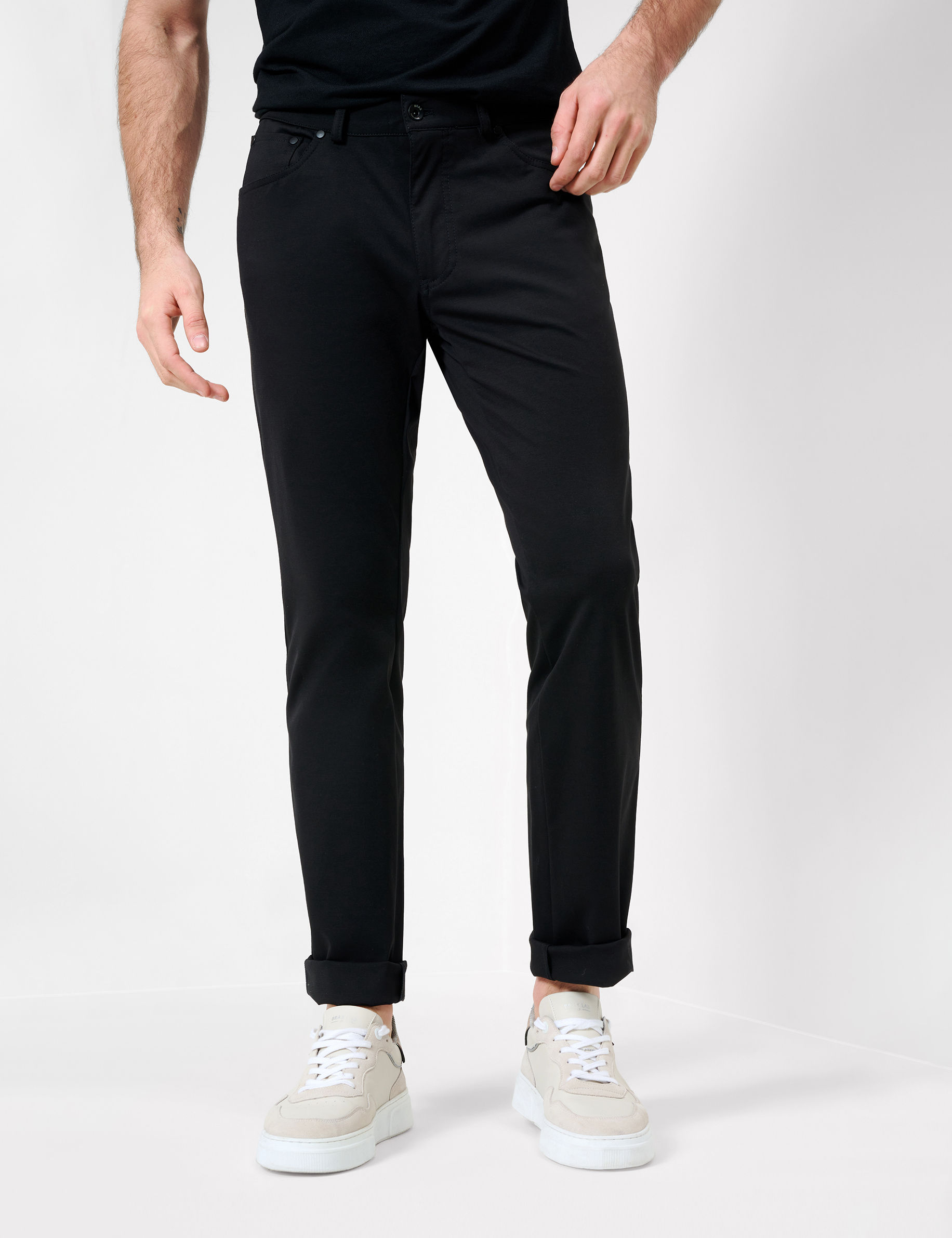 Men Style CHUCK BLACK Modern Fit Model Front