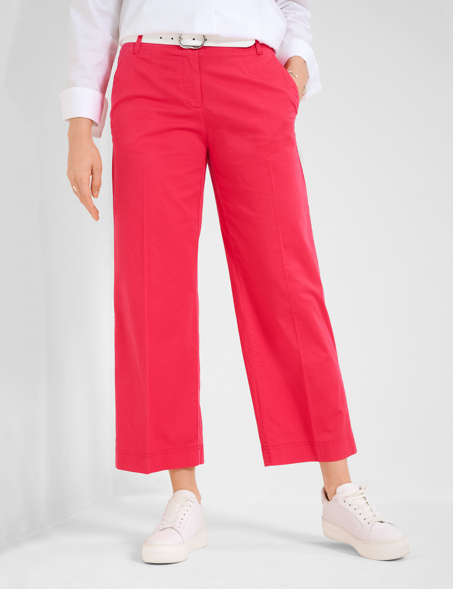 Women Style MAINE S MAGENTA Wide Leg Model Front