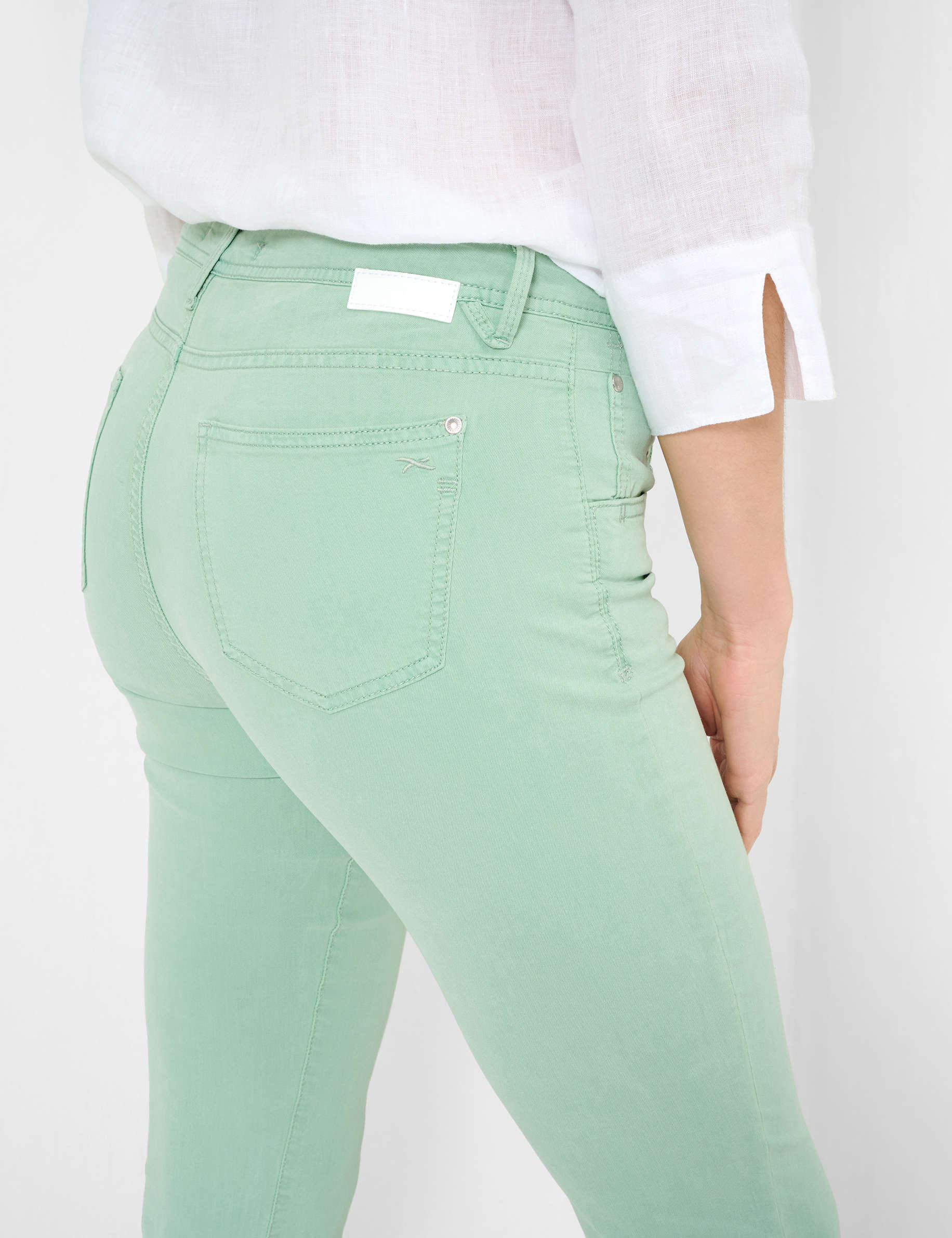 Women Style SHAKIRA S MINT Slim Fit Detail 2