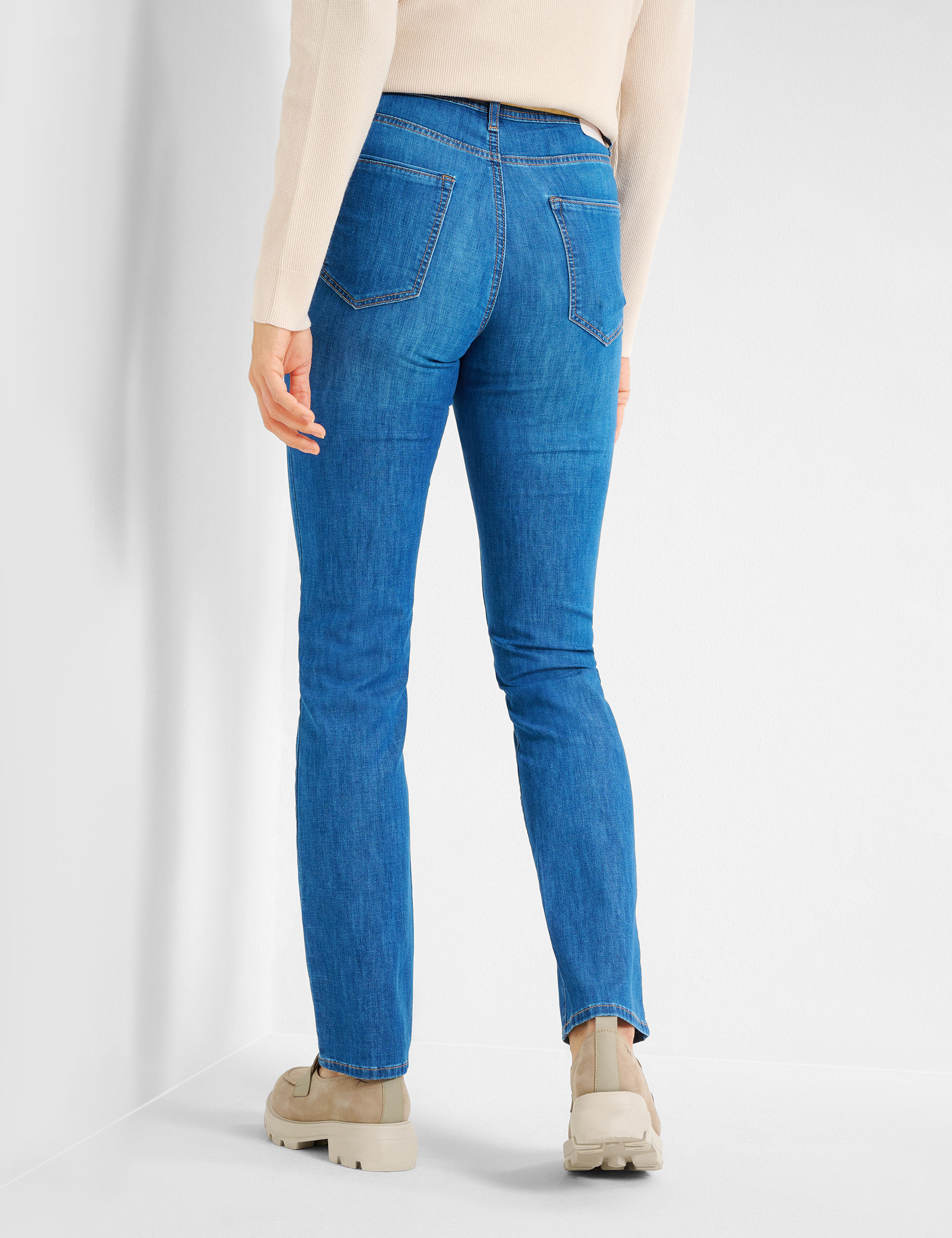 Women Style MARY USED STONE BLUE Regular Fit Model back