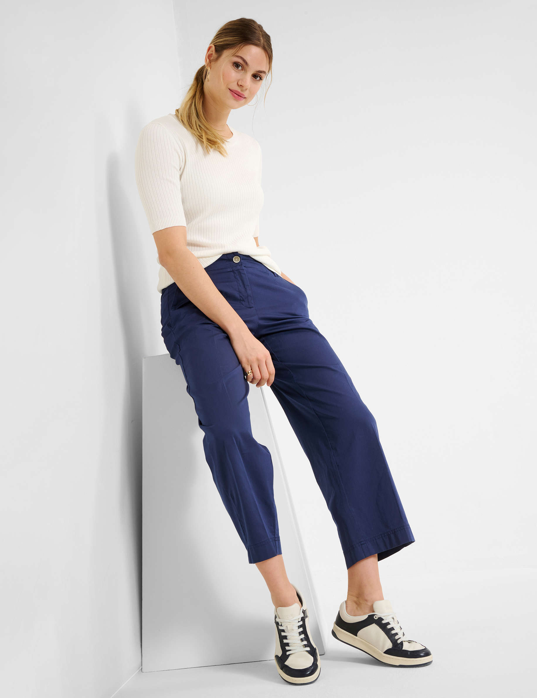 Women Style MAINE S NAVY Wide Leg Detail 1