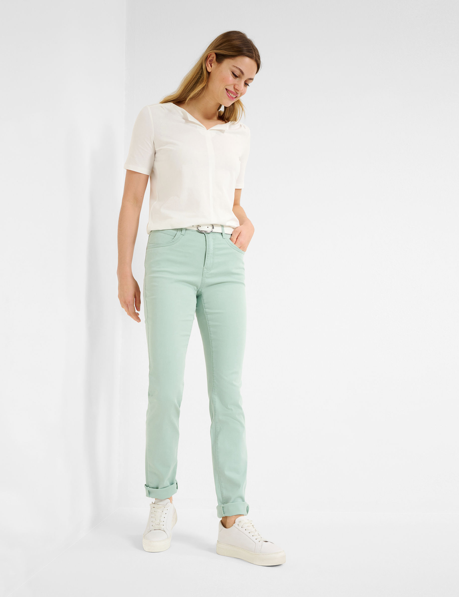 Women Style MARY MINT Regular Fit Model Outfit