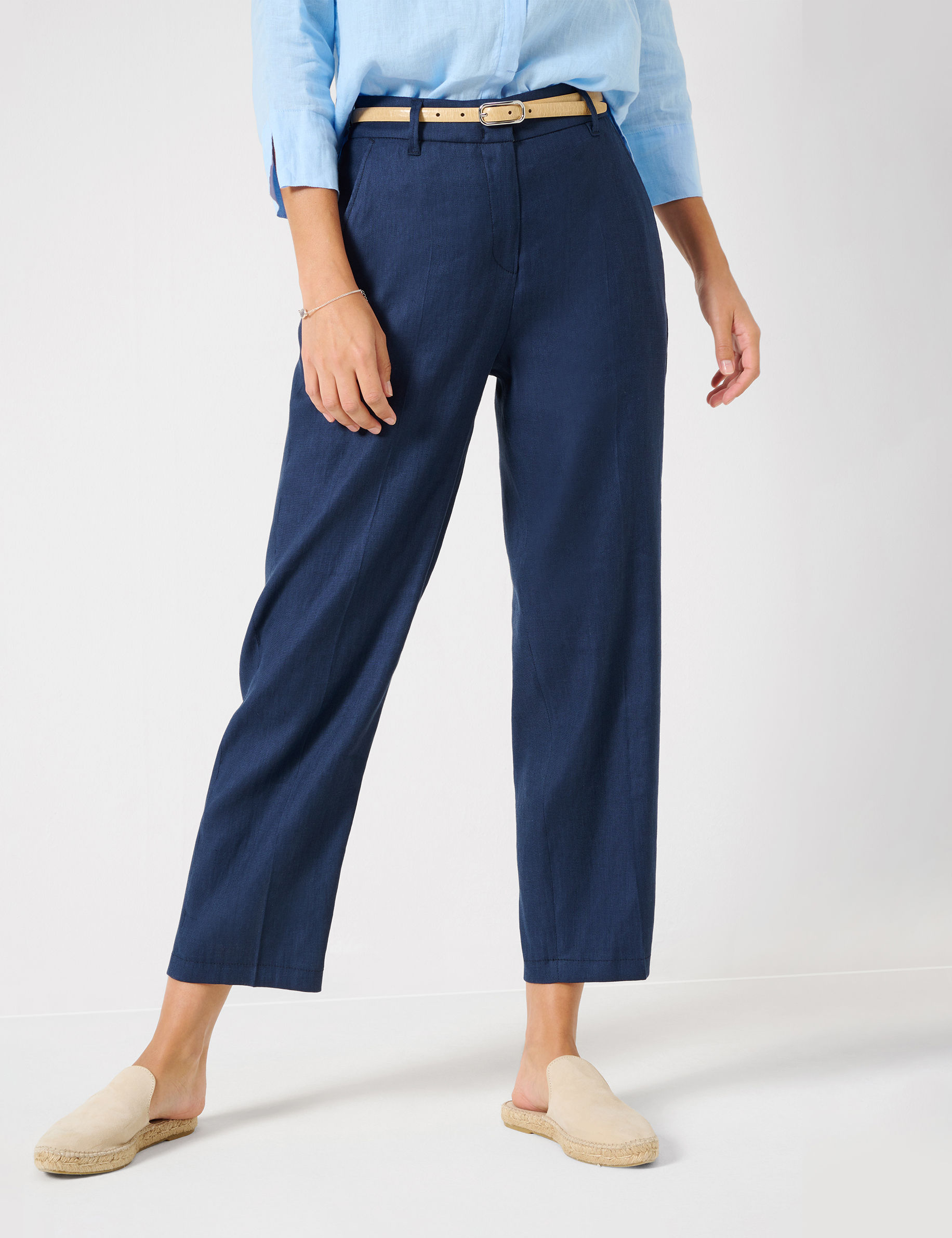 Women Style MIC S NAVY Relaxed Fit Model Front