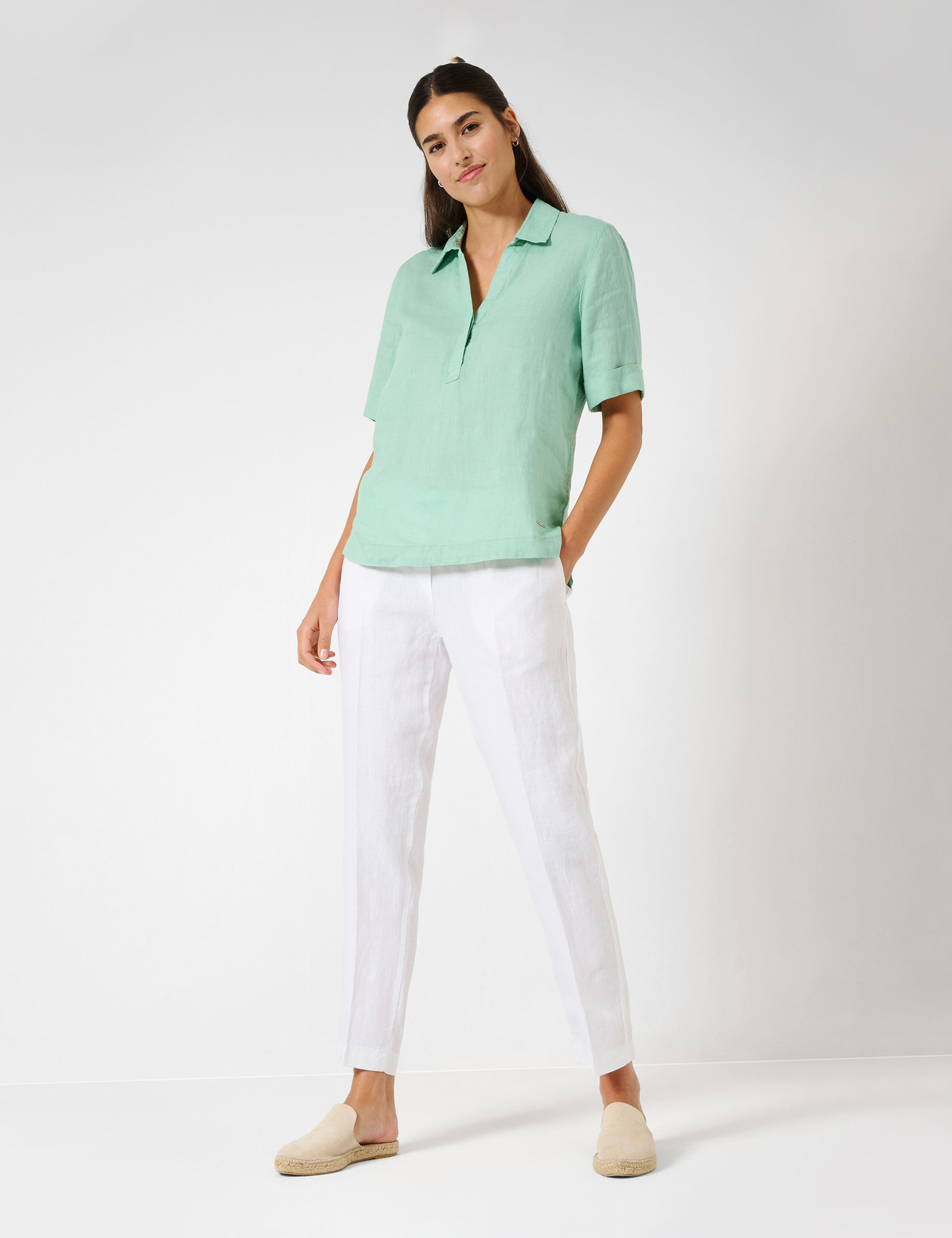 Women Style VIO mint  Model Outfit