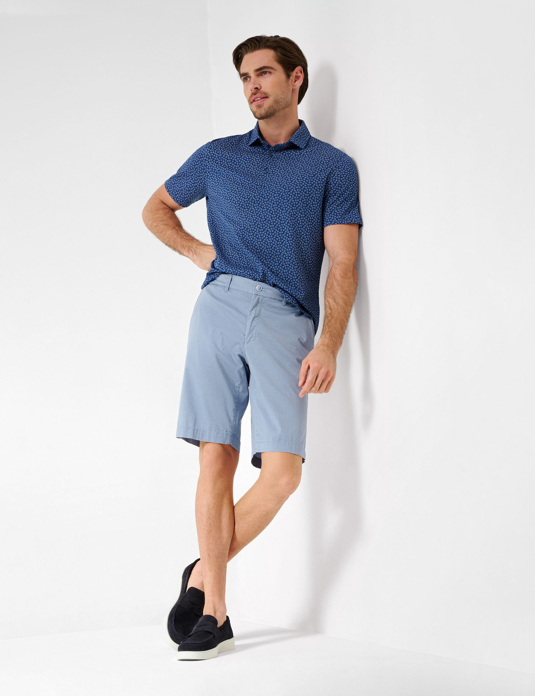 Men Style BOZEN DUSTY BLUE Regular Fit Model Outfit