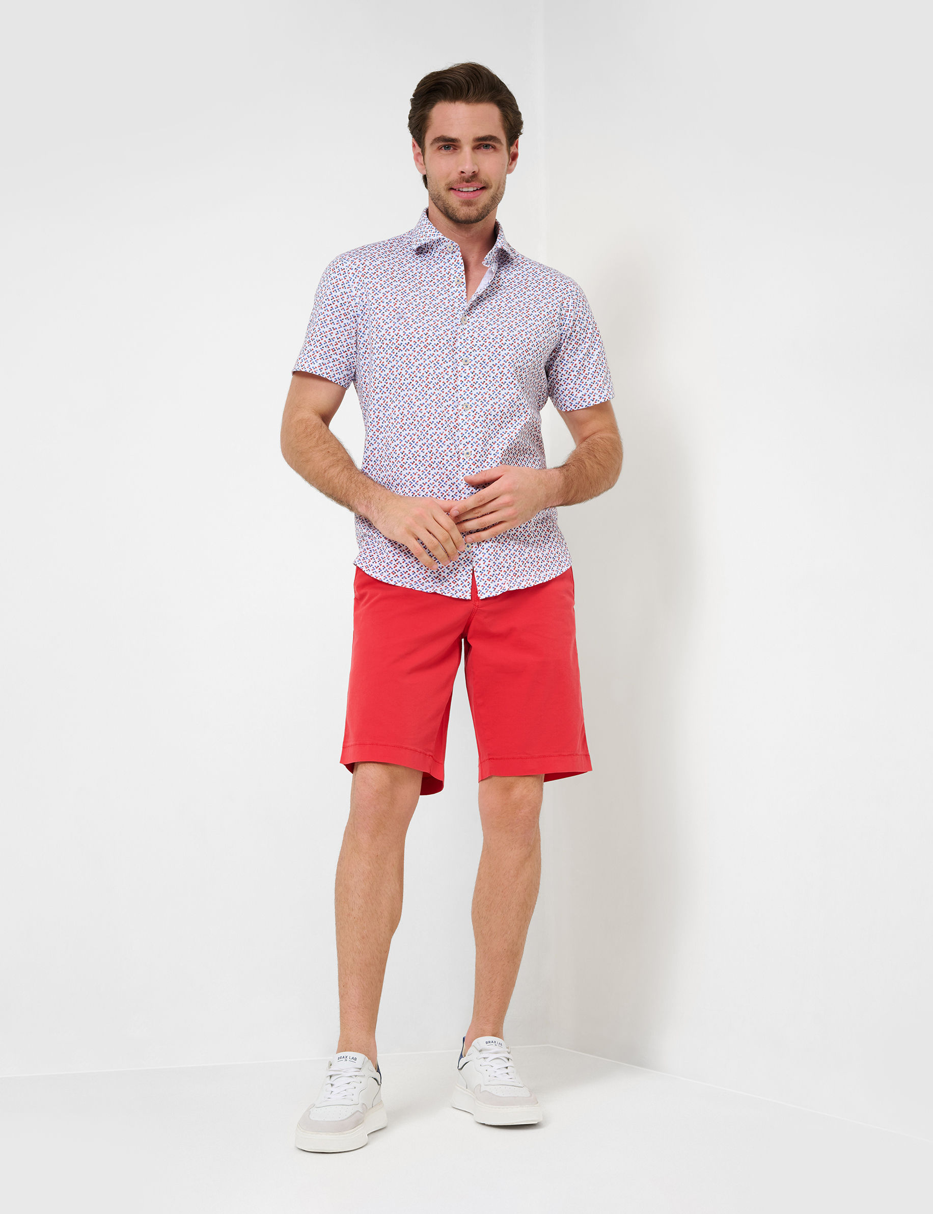 Men Style HARDY coral  Model Outfit