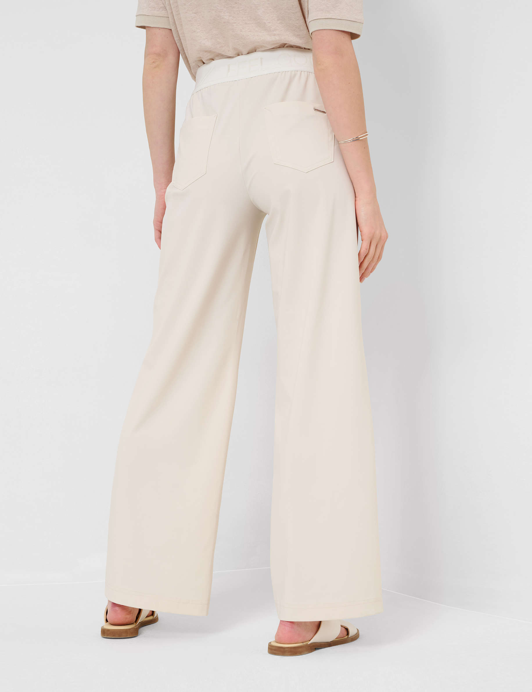 Women Style MAINE SOFT BEIGE Wide Leg Model back