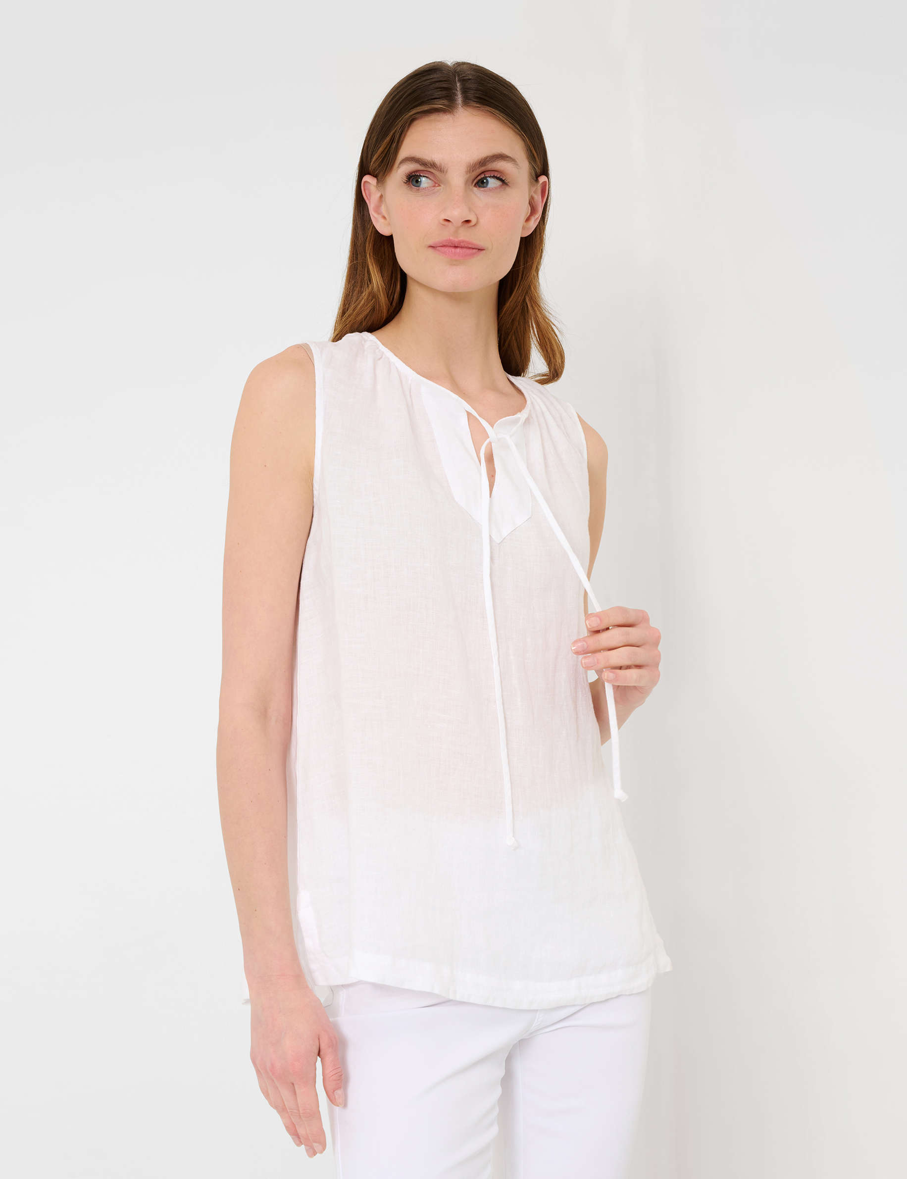 Women Style VITA white  Model Front