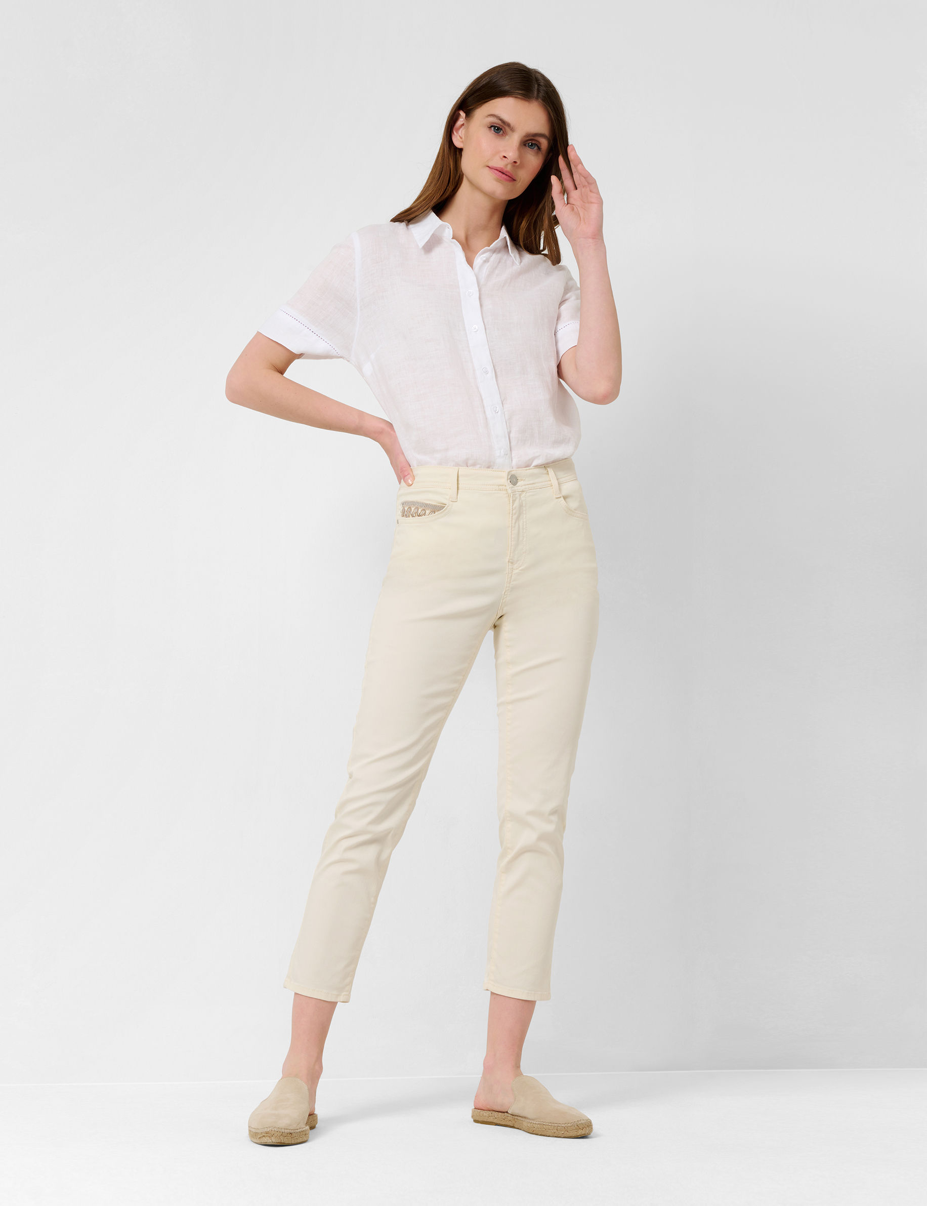 Women Style MARY S EGGSHELL Regular Fit Model Outfit
