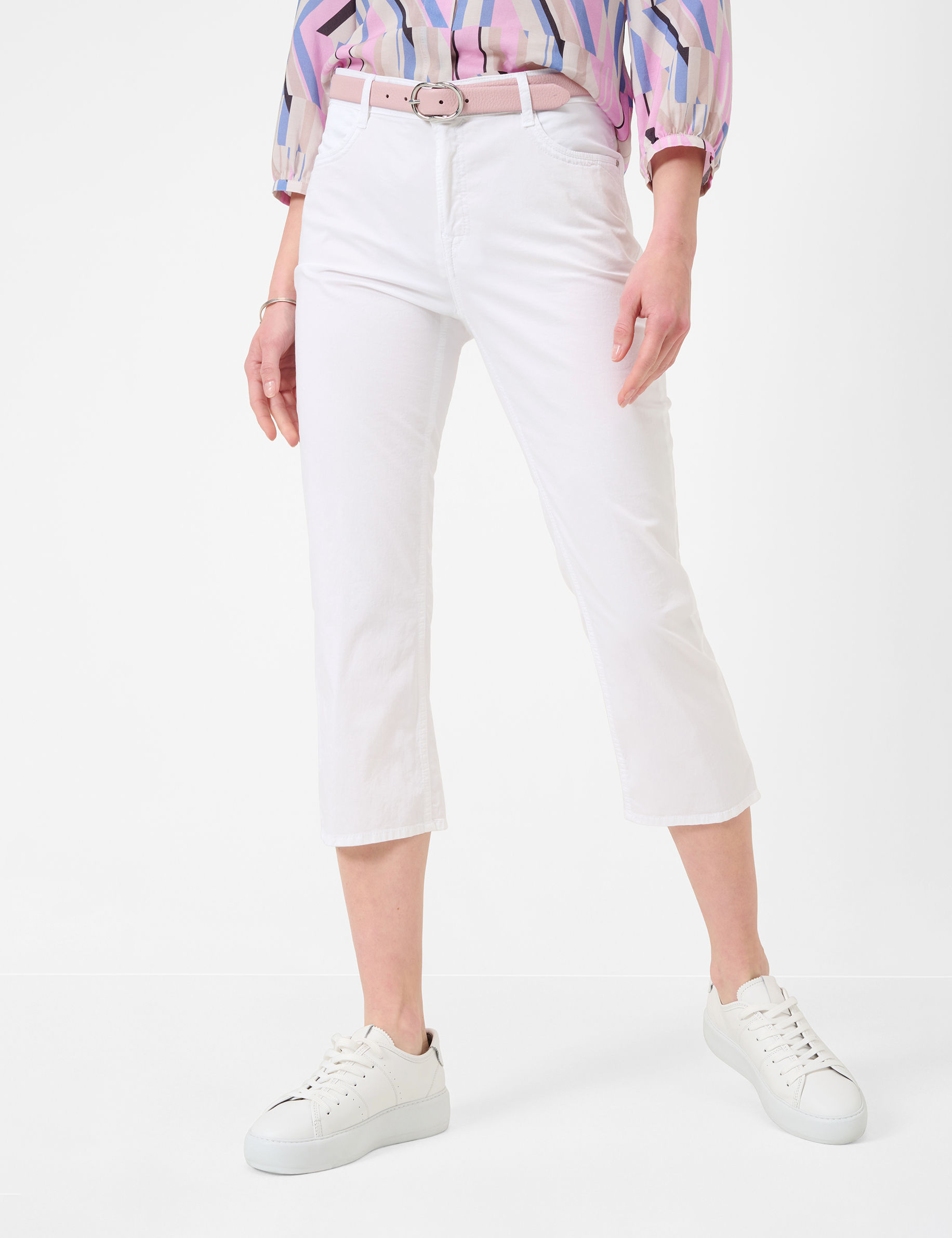 Women Style MARY C WHITE Regular Fit Model Front