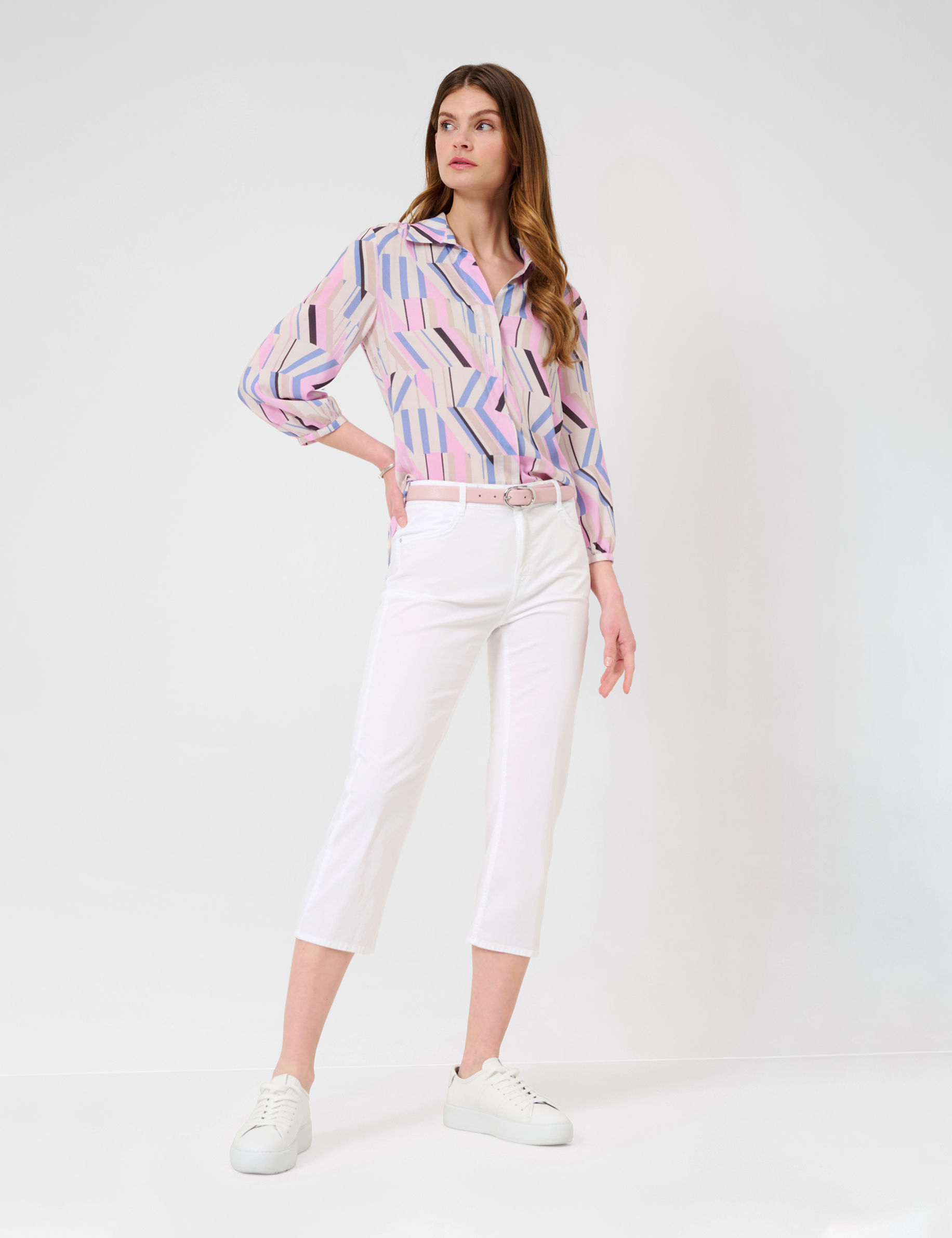 Women Style MARY C WHITE Regular Fit Model Outfit