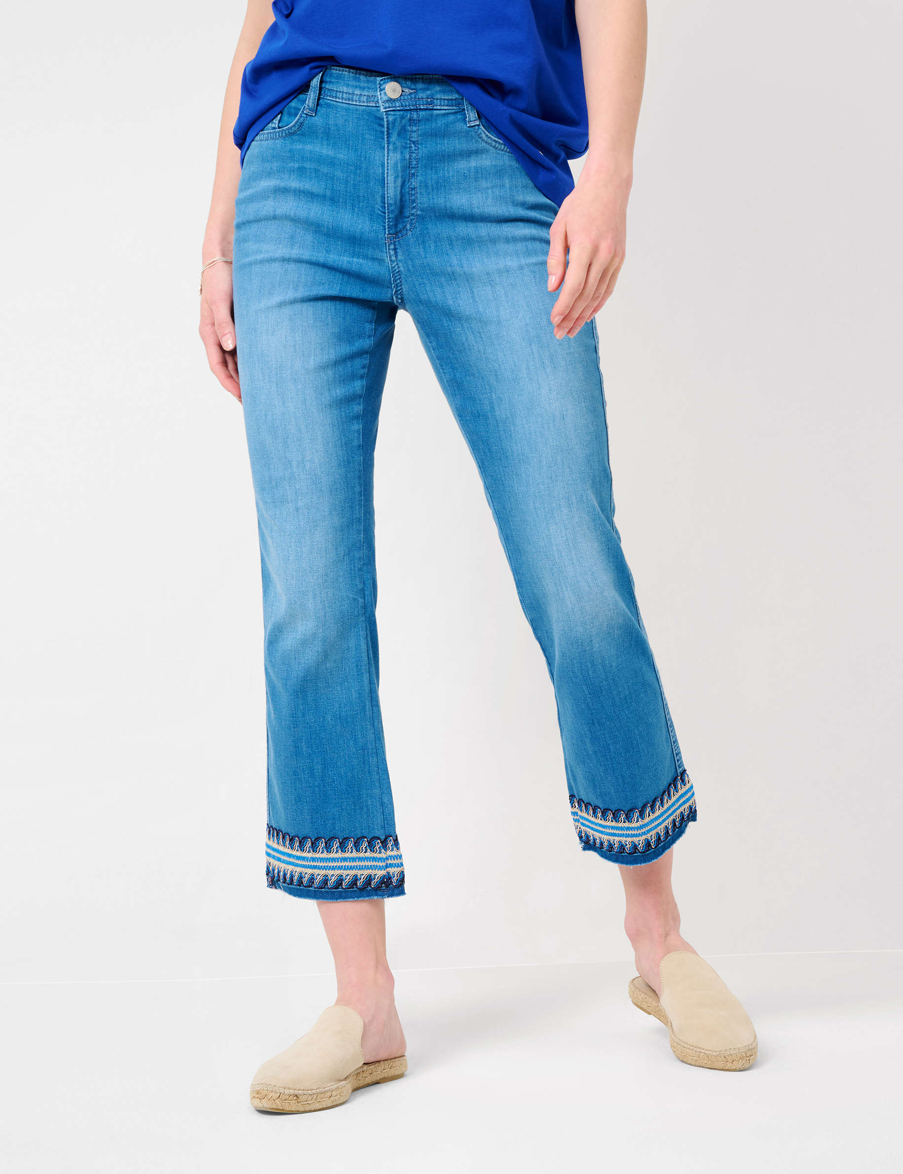 Women, REGULAR BOOTCUT, Style MARY S, MODEL_FRONT_ISHOP