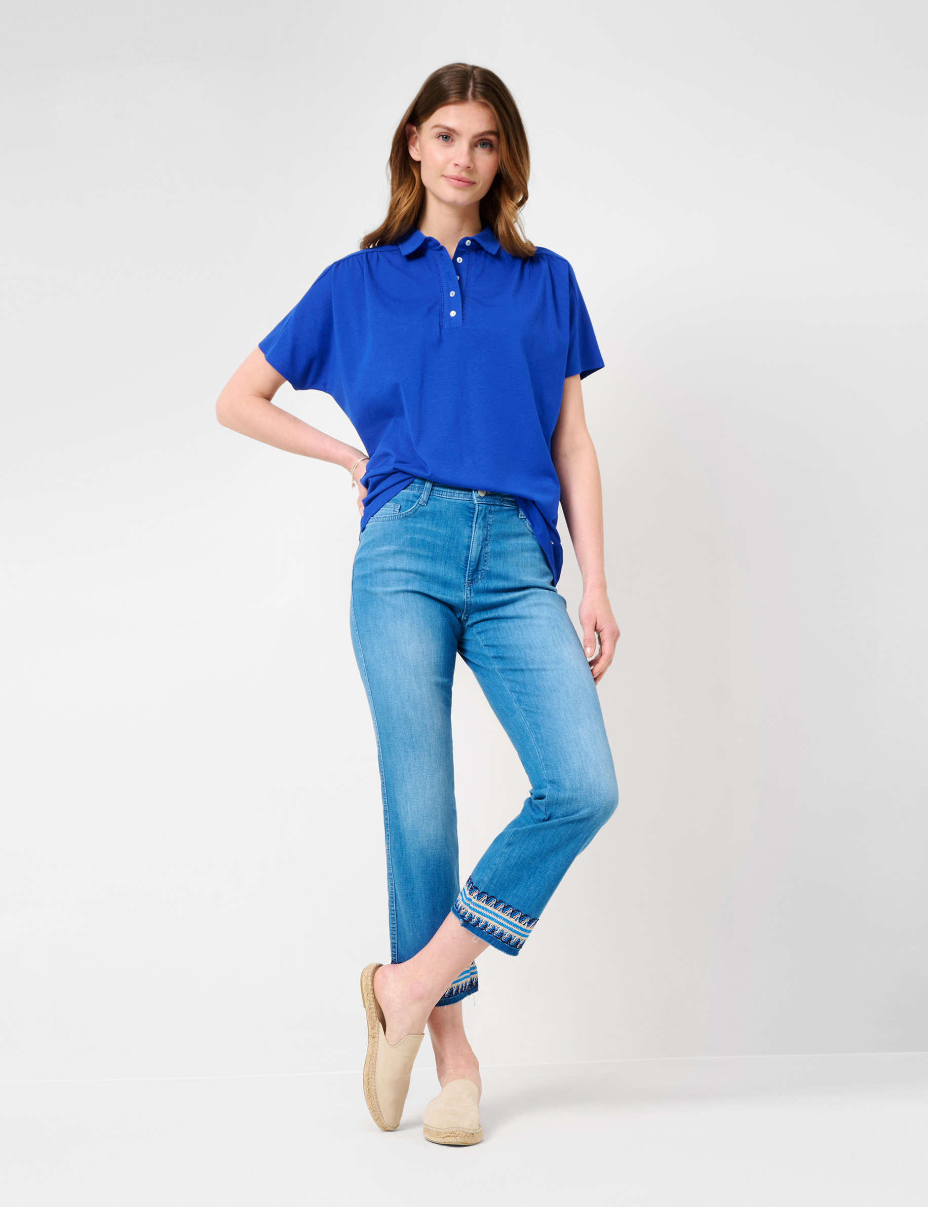 Women Style MARY S USED FRESH BLUE Regular Fit Model Outfit
