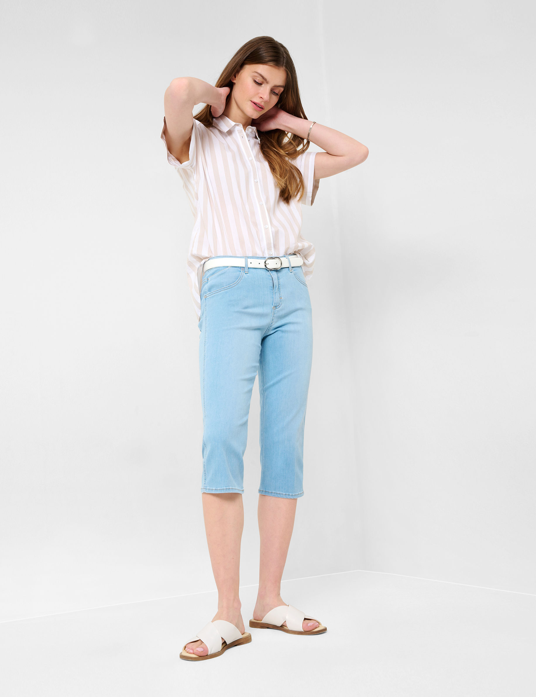 Women Style SHAKIRA C USED LIGHT BLUE Slim Fit Model Outfit