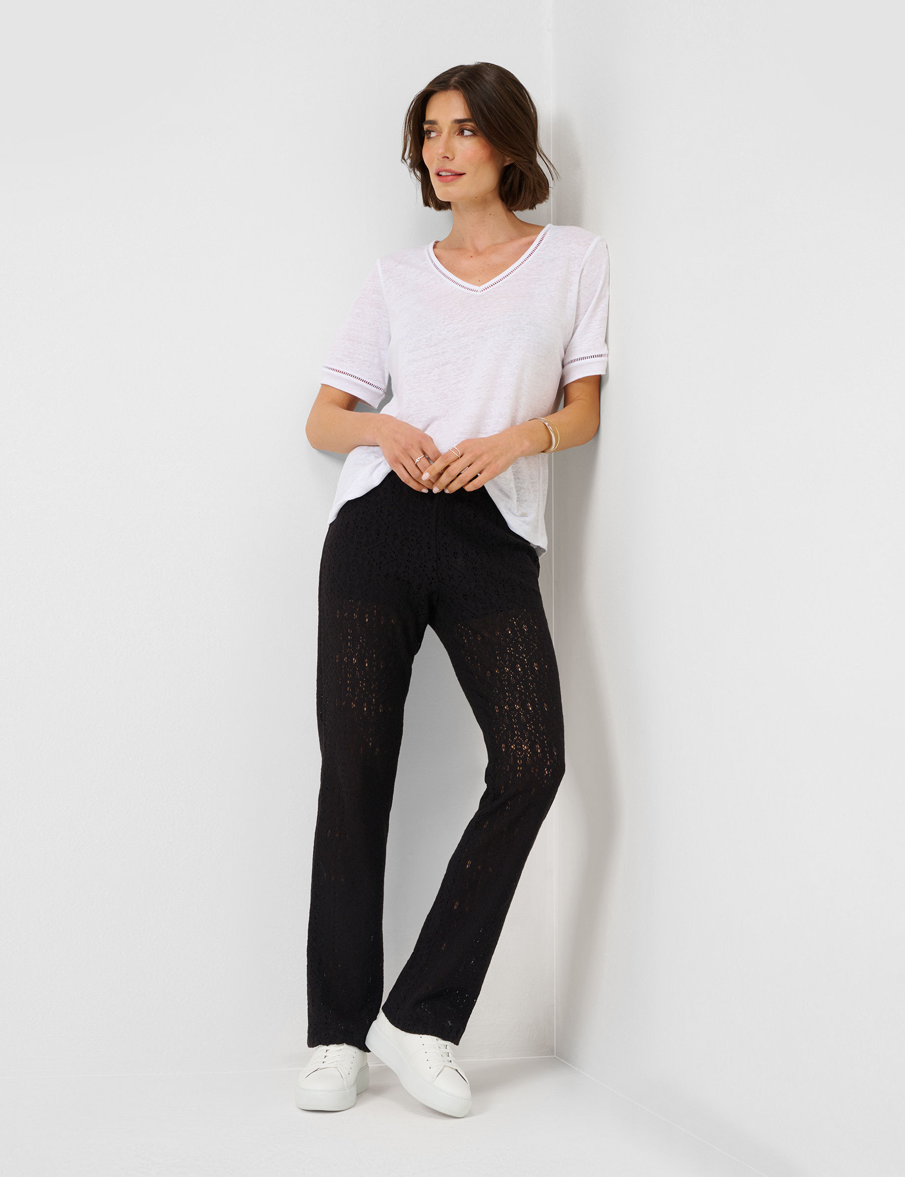 Women Style MALOU BLACK Skinny Fit Model Outfit