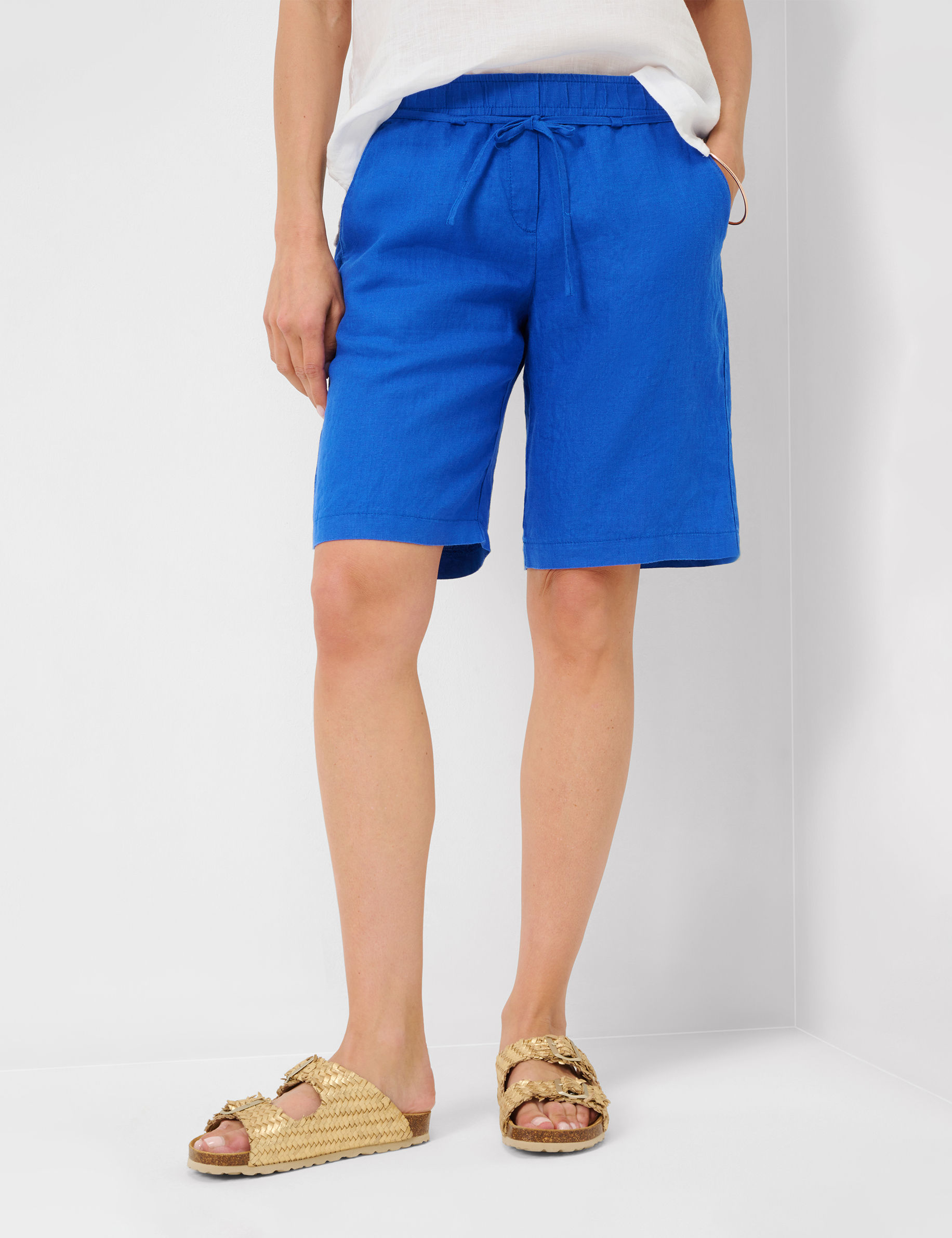 Women Style MEL B BLUE Relaxed Fit Model Front