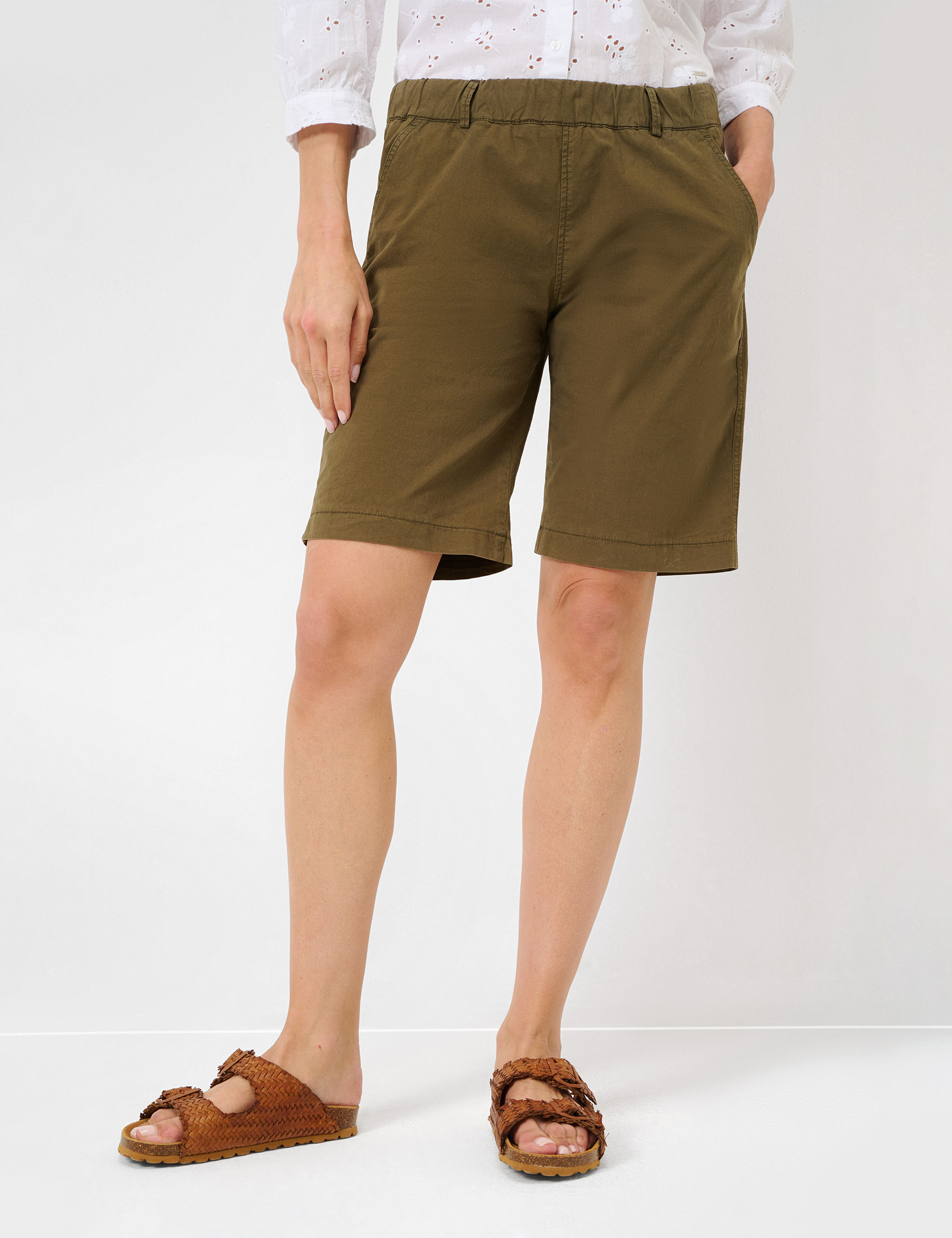 Women Style MEL B KHAKI Relaxed Fit Model Front