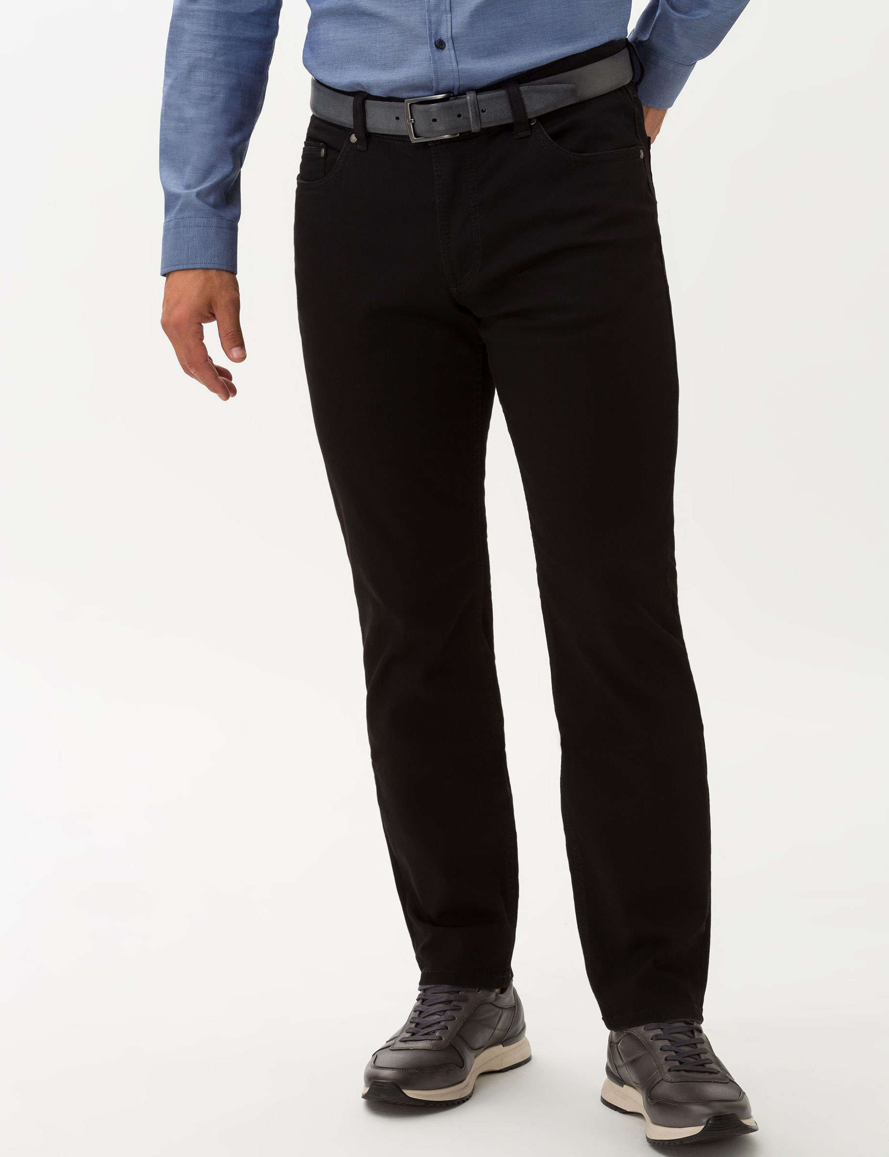 Men Style LUKE BLACK Regular Fit Model Front