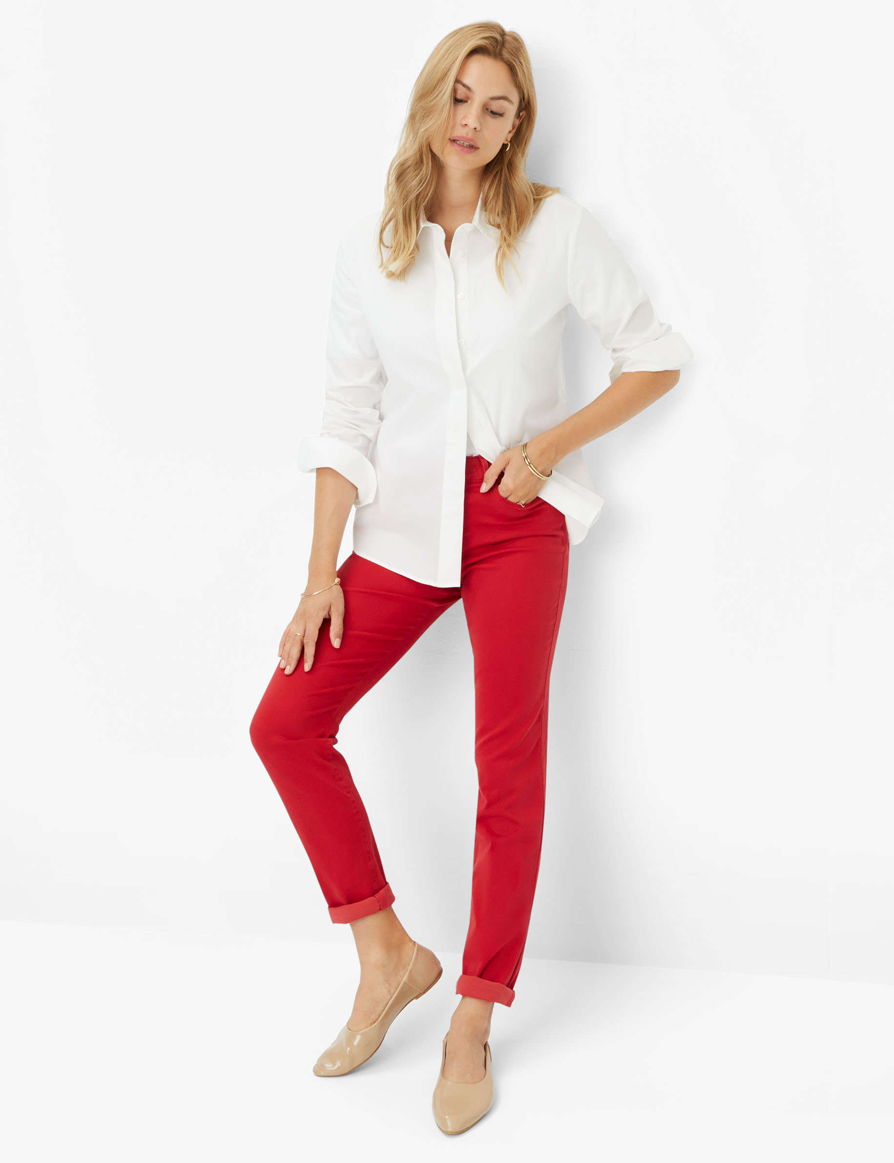 Women Style SHAKIRA CARMINE Slim Fit Model Outfit