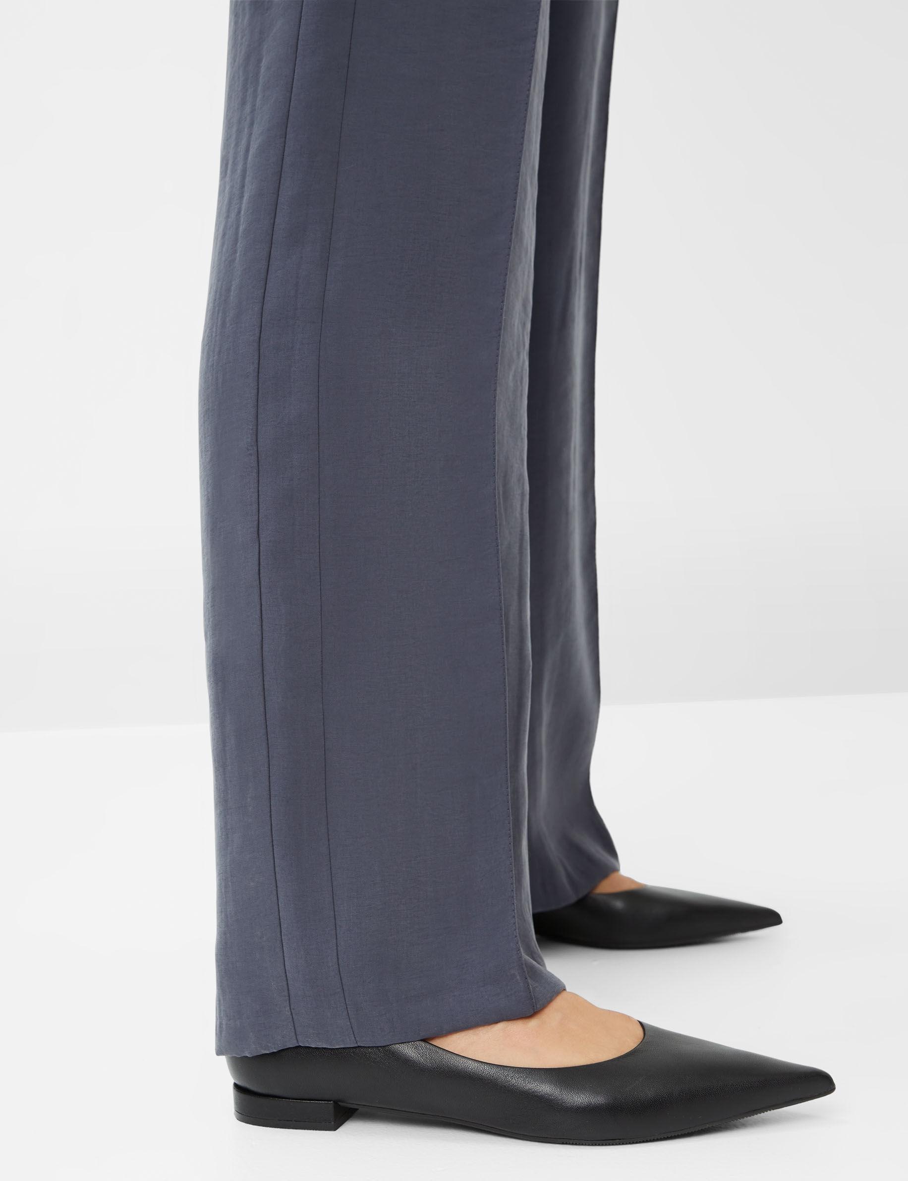 Women Style MAINE ASPHALT Wide Leg Detail 2