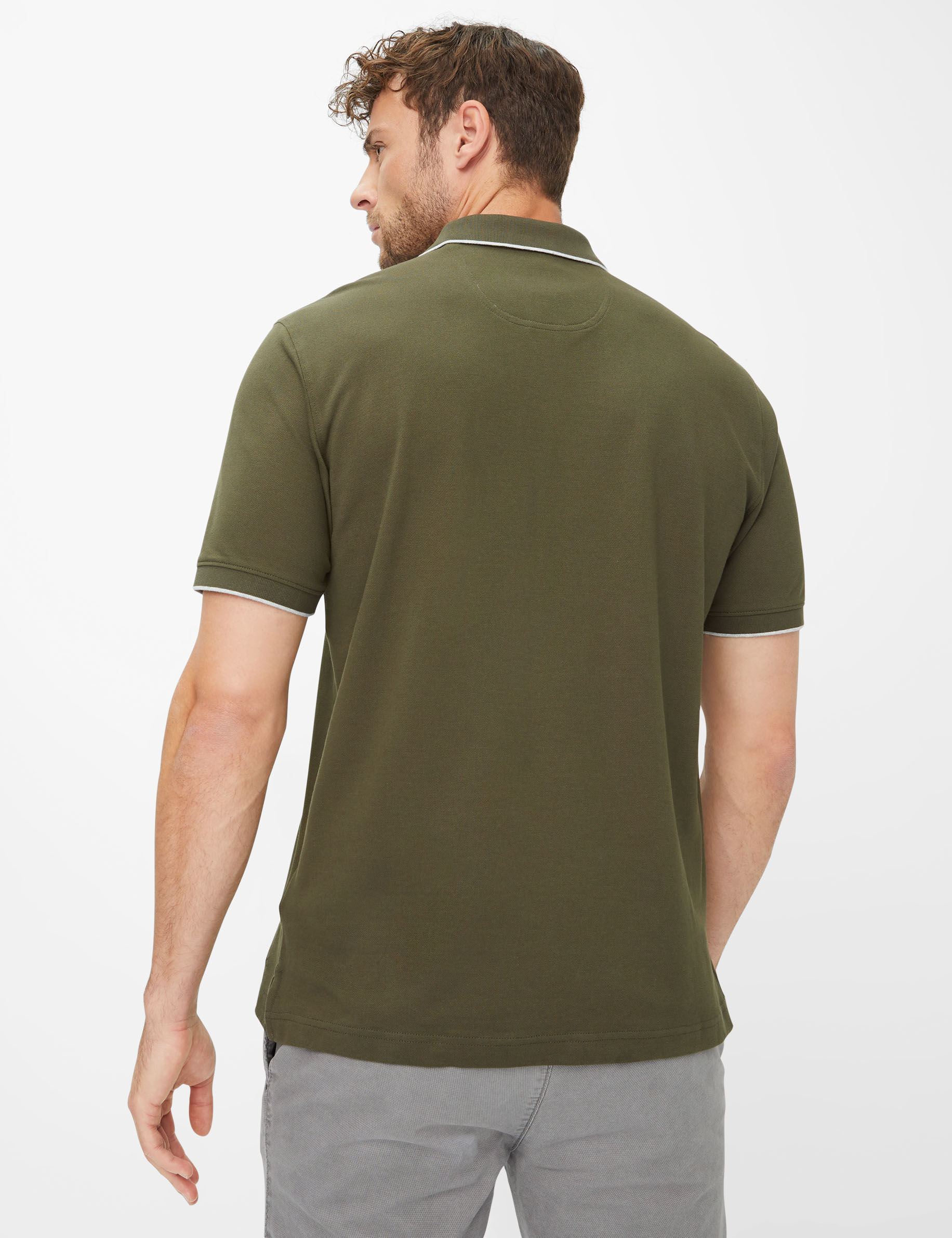 Men Style PETE olive  Model back