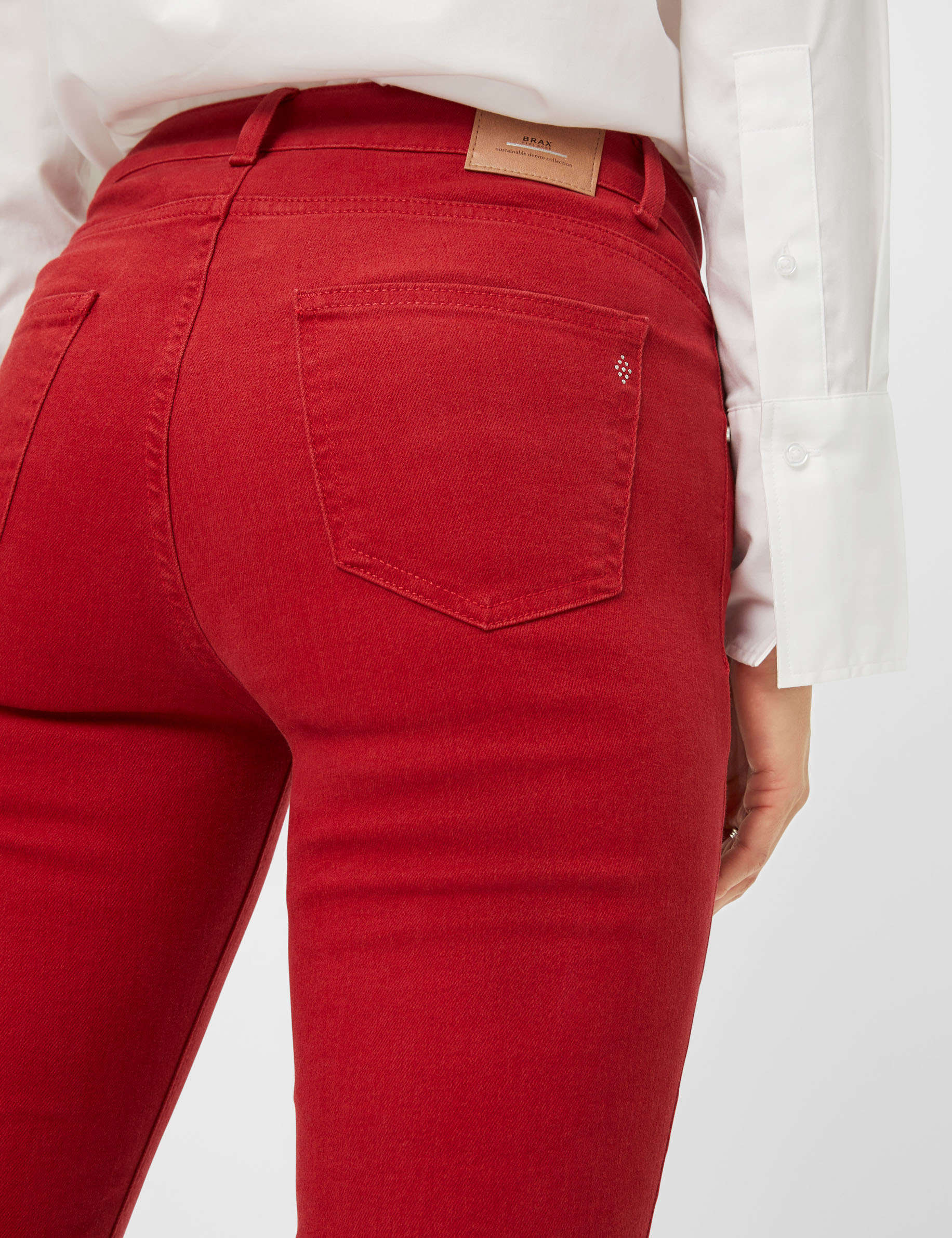 Women Style SHAKIRA CARMINE Slim Fit Detail 1