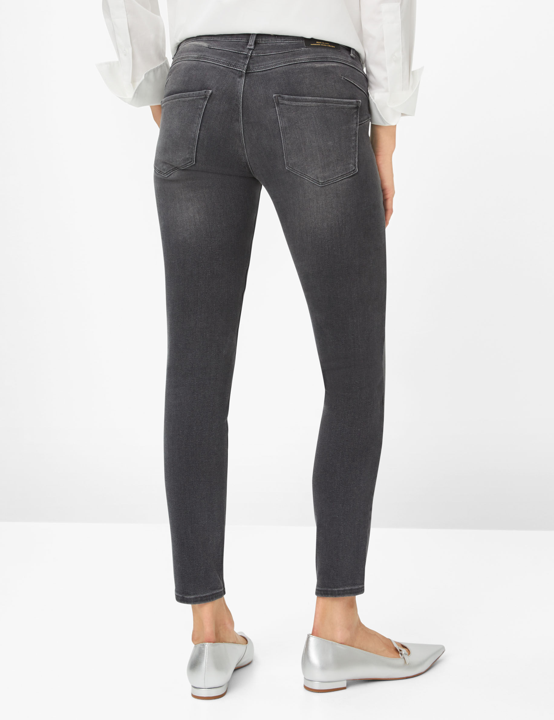 Women Style ANA USED DARK GREY Skinny Fit Model back