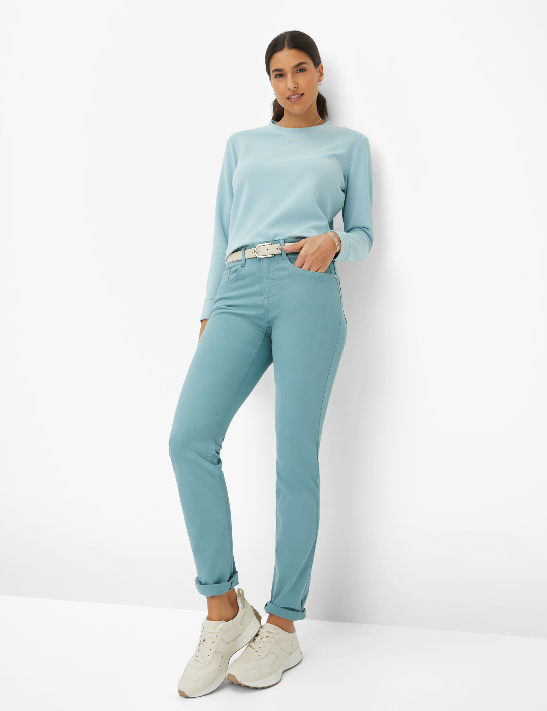 Women Style MARY DUSTY MINT Regular Fit Model Outfit